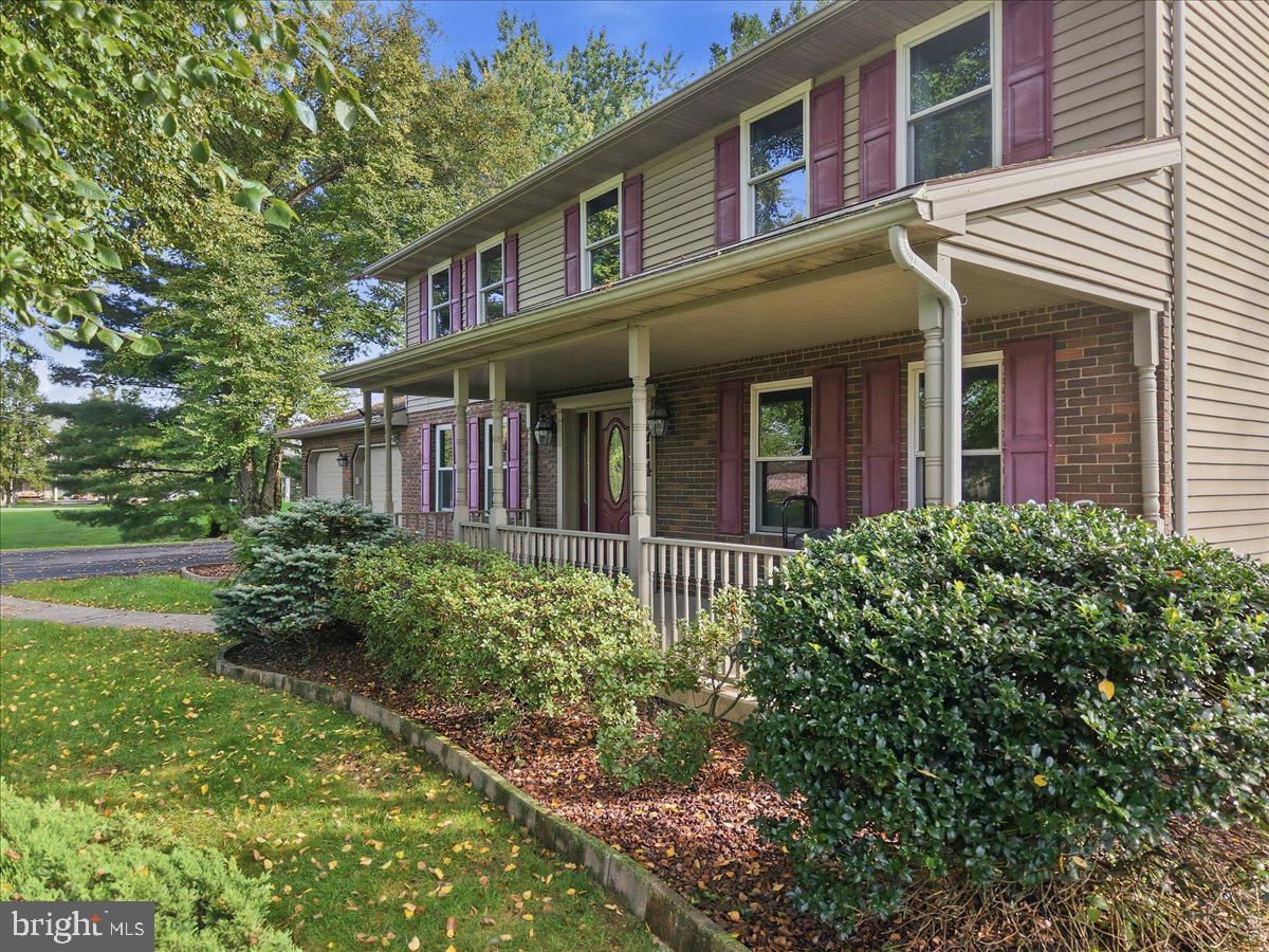 714 LEXINGTON ROAD