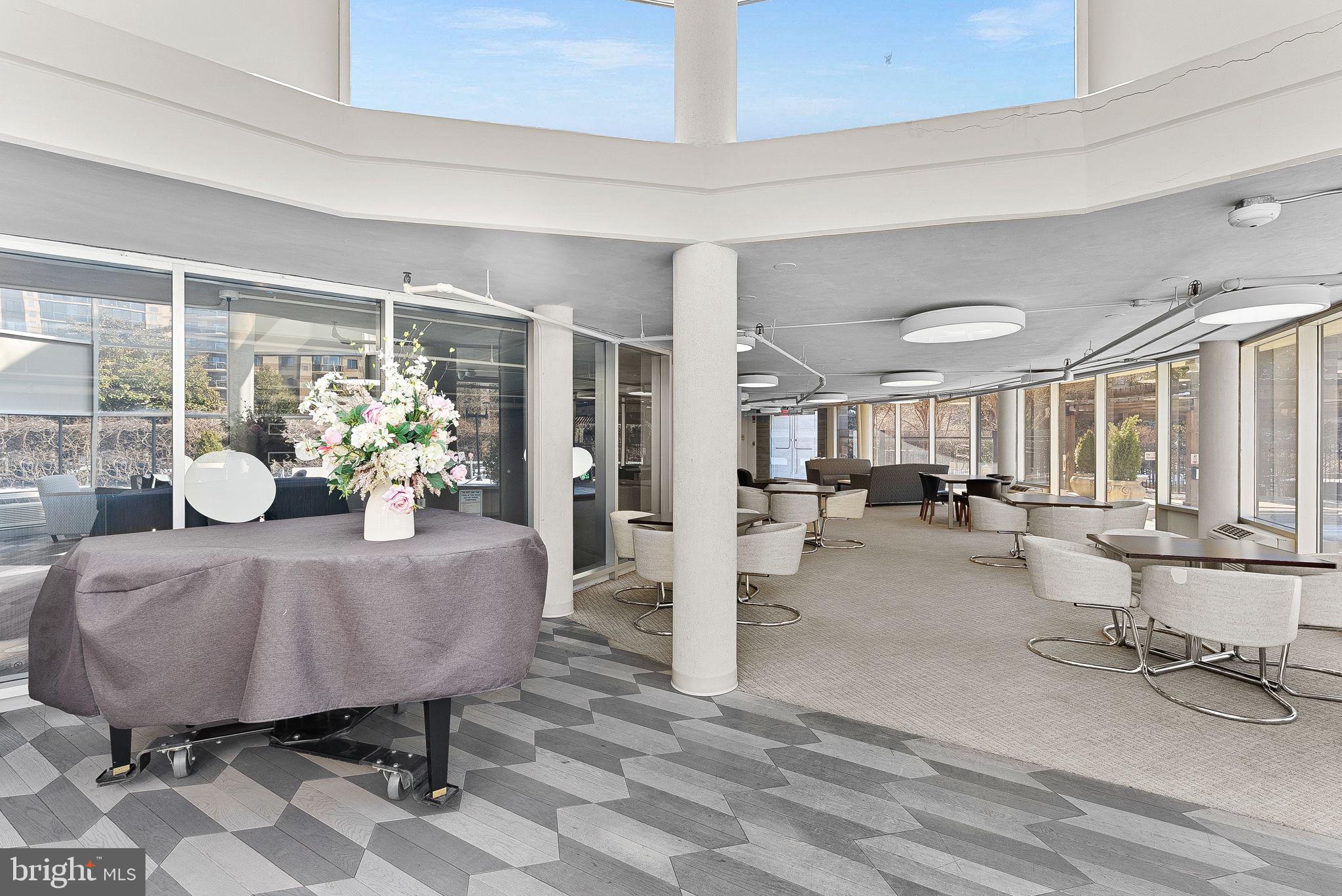 ROTONDA - Residential