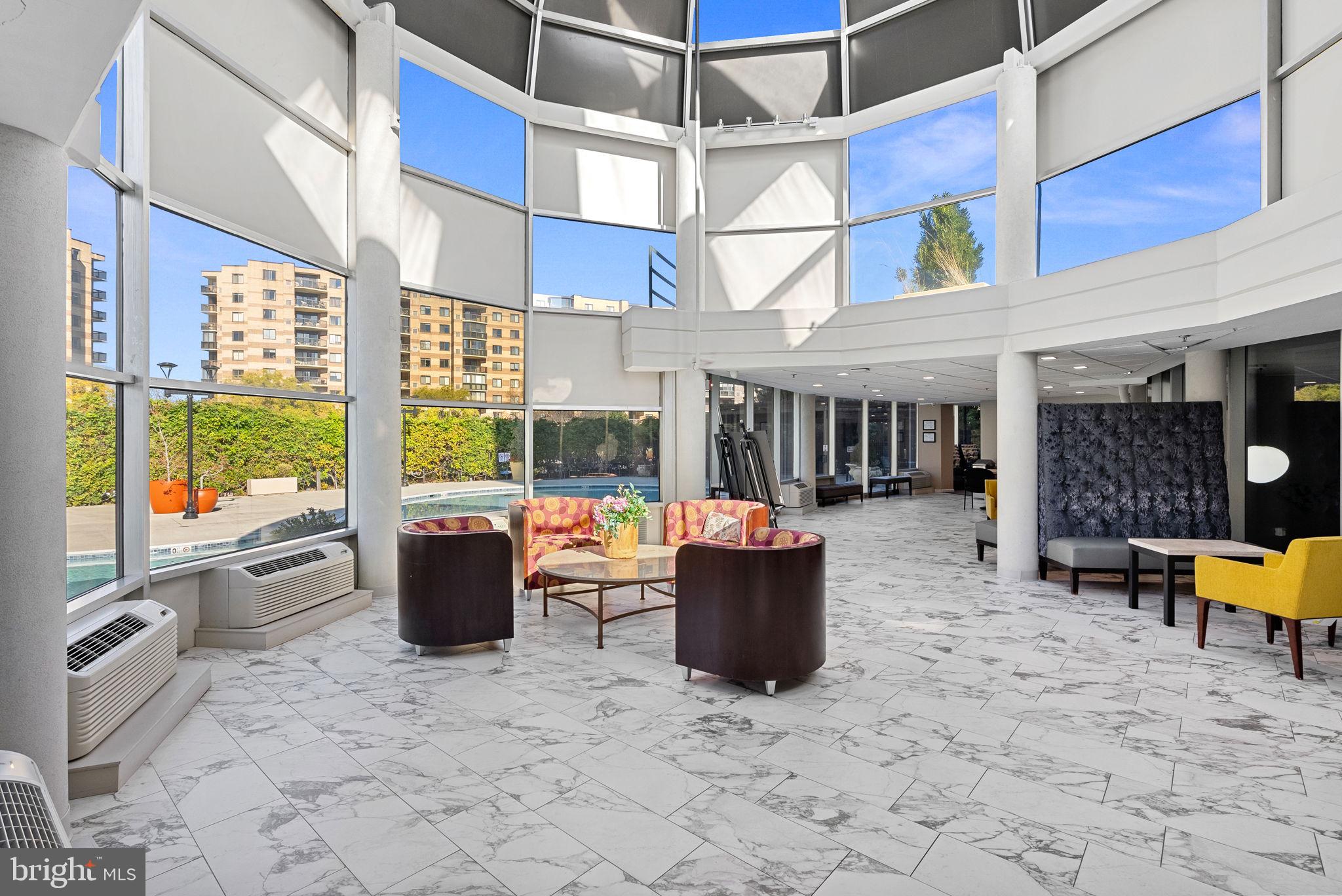 ROTONDA - Residential