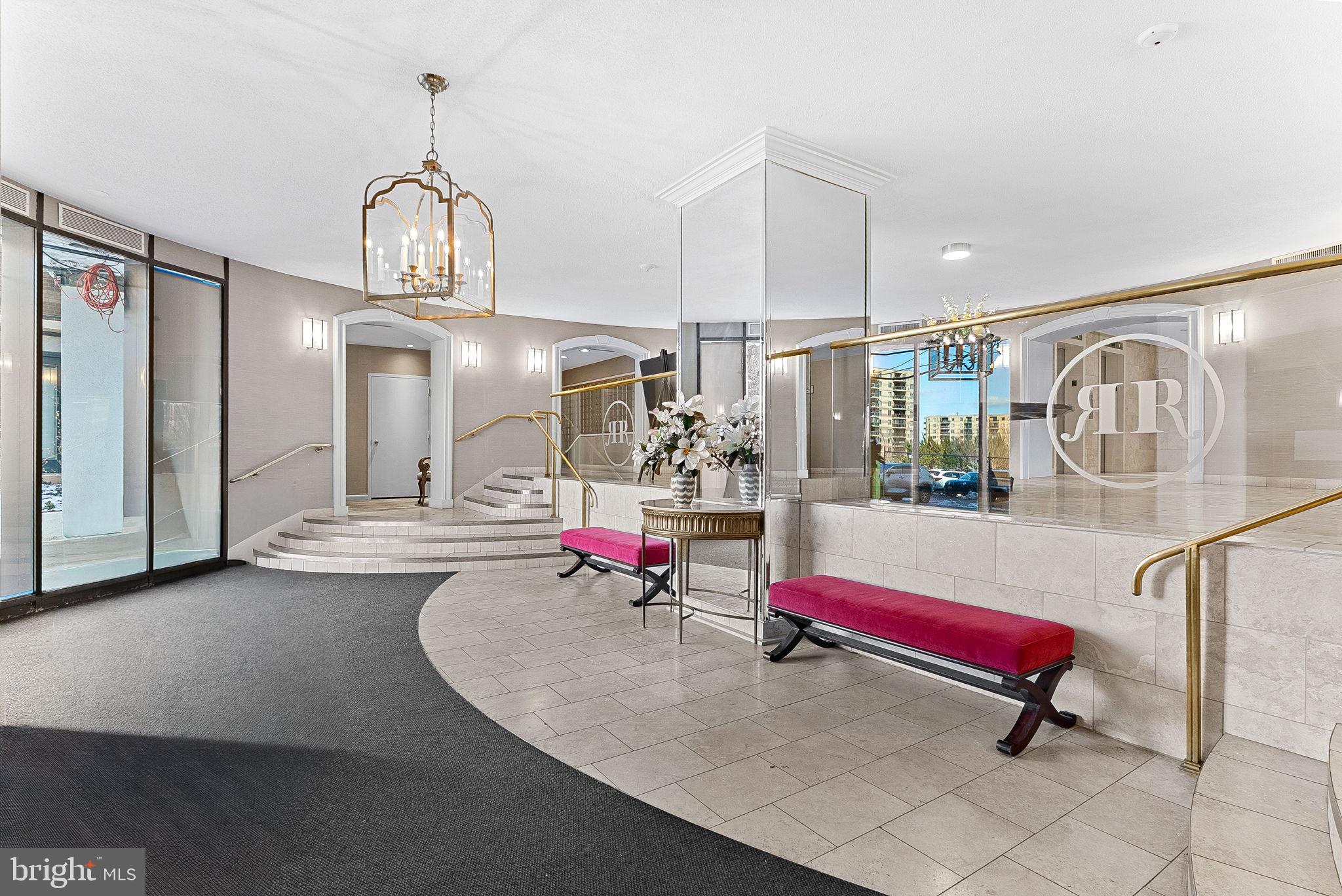 ROTONDA - Residential