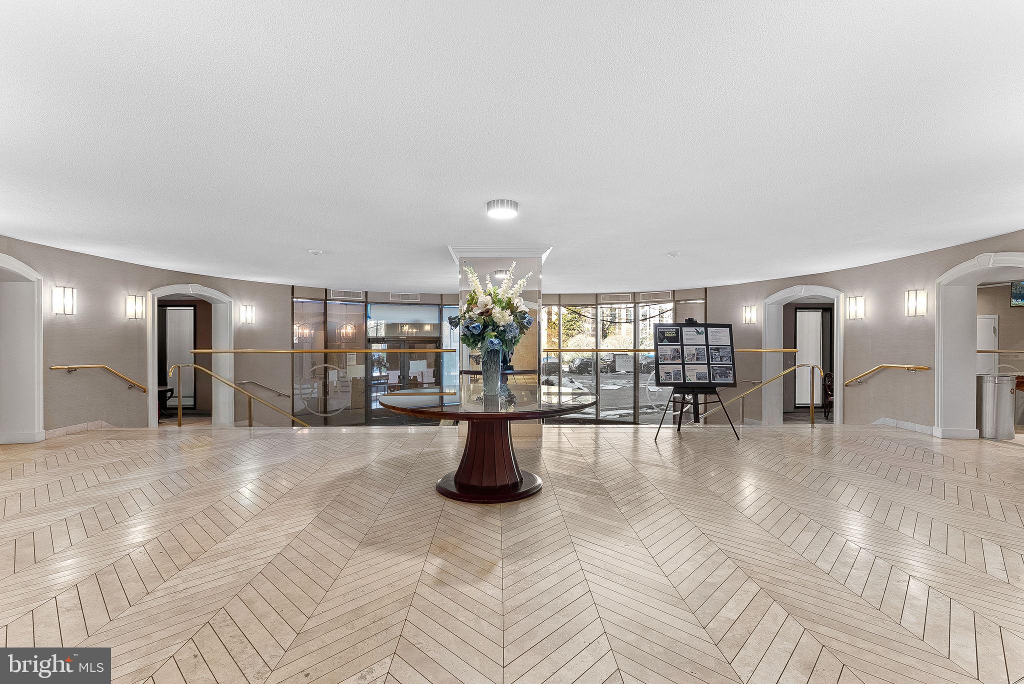 ROTONDA - Residential