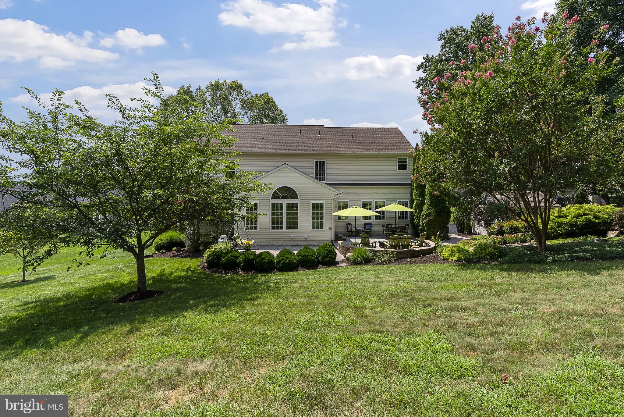 SHERLOCK HOLMES ESTATES - Residential