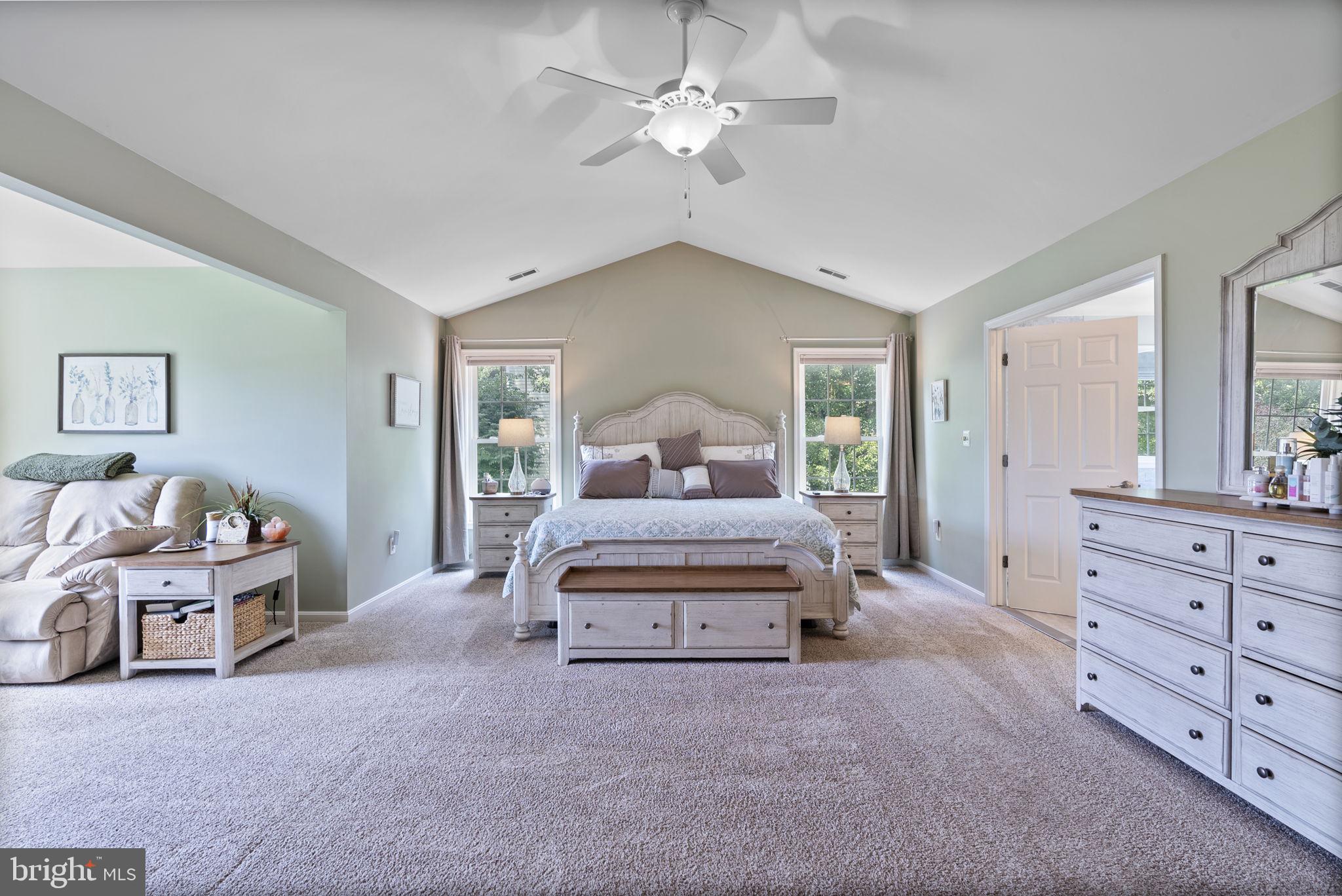 SHERLOCK HOLMES ESTATES - Residential