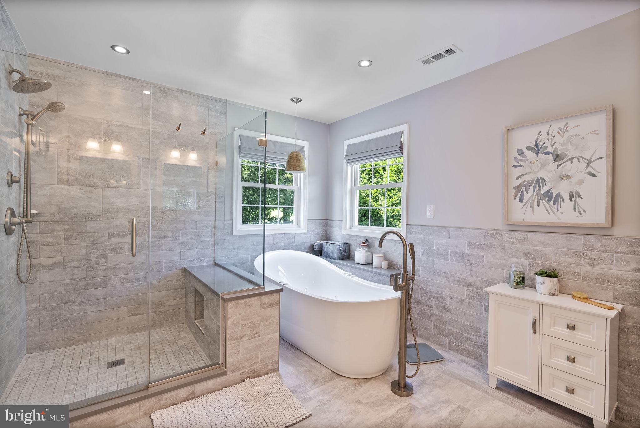 SHERLOCK HOLMES ESTATES - Residential