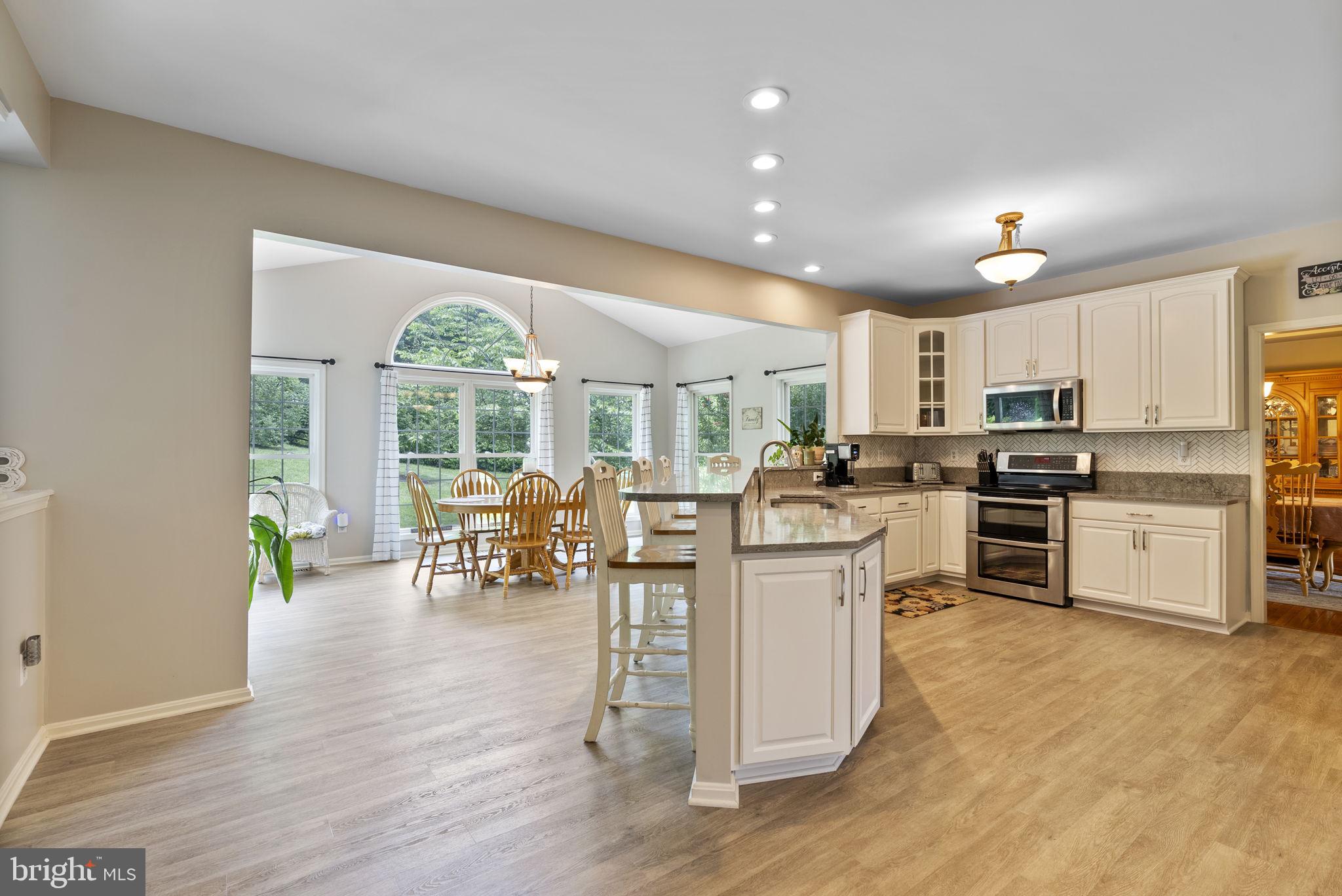 SHERLOCK HOLMES ESTATES - Residential