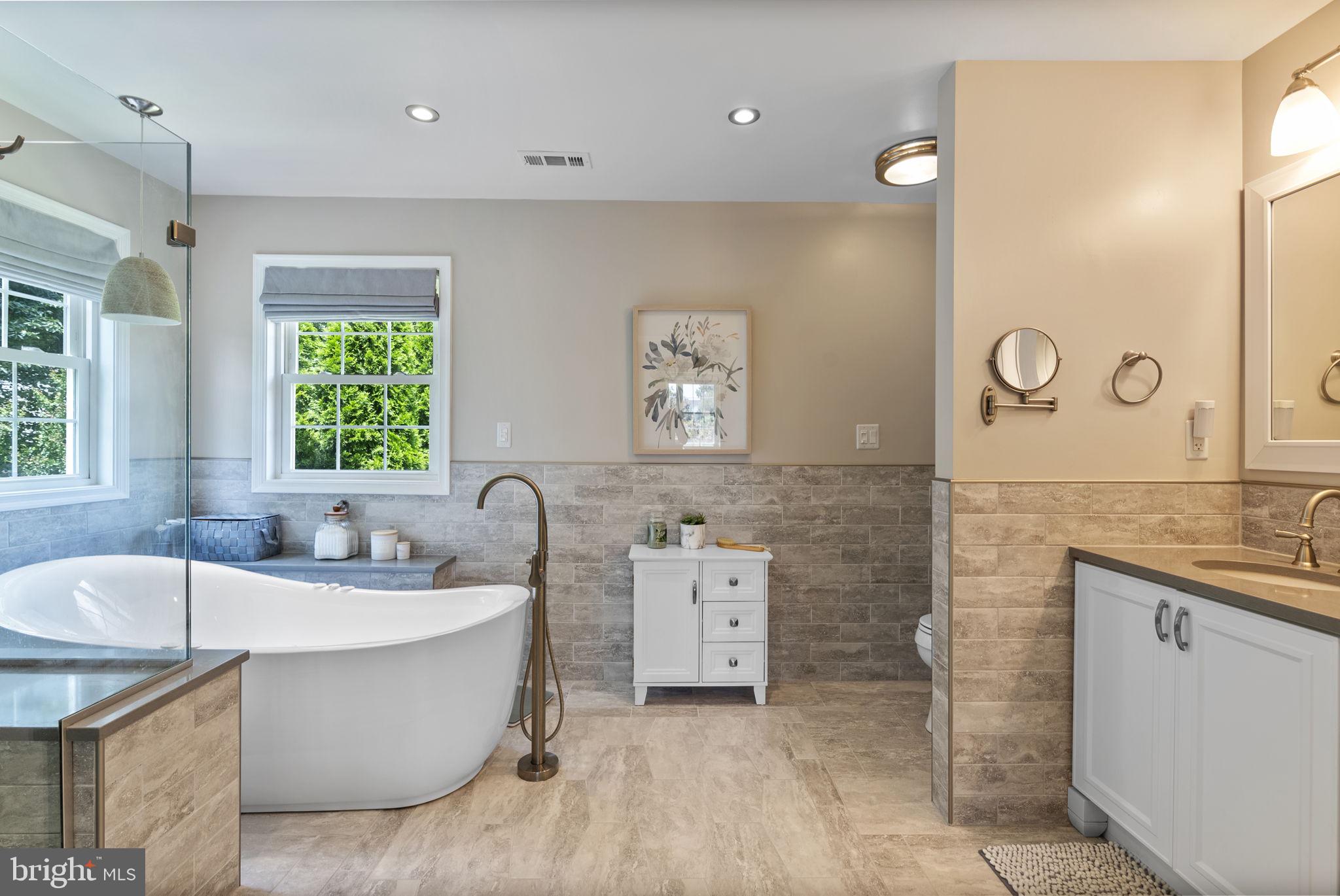 SHERLOCK HOLMES ESTATES - Residential