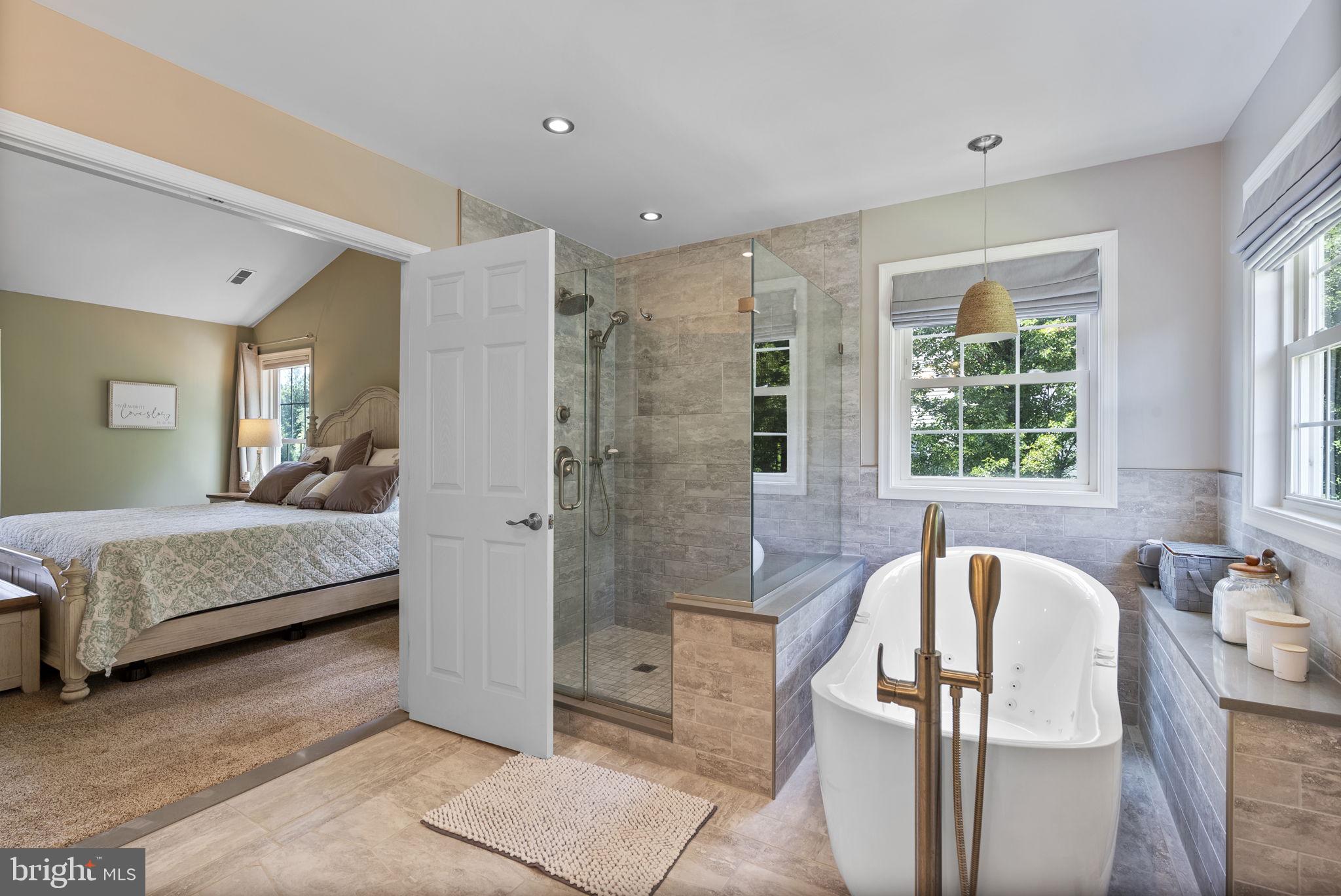 SHERLOCK HOLMES ESTATES - Residential