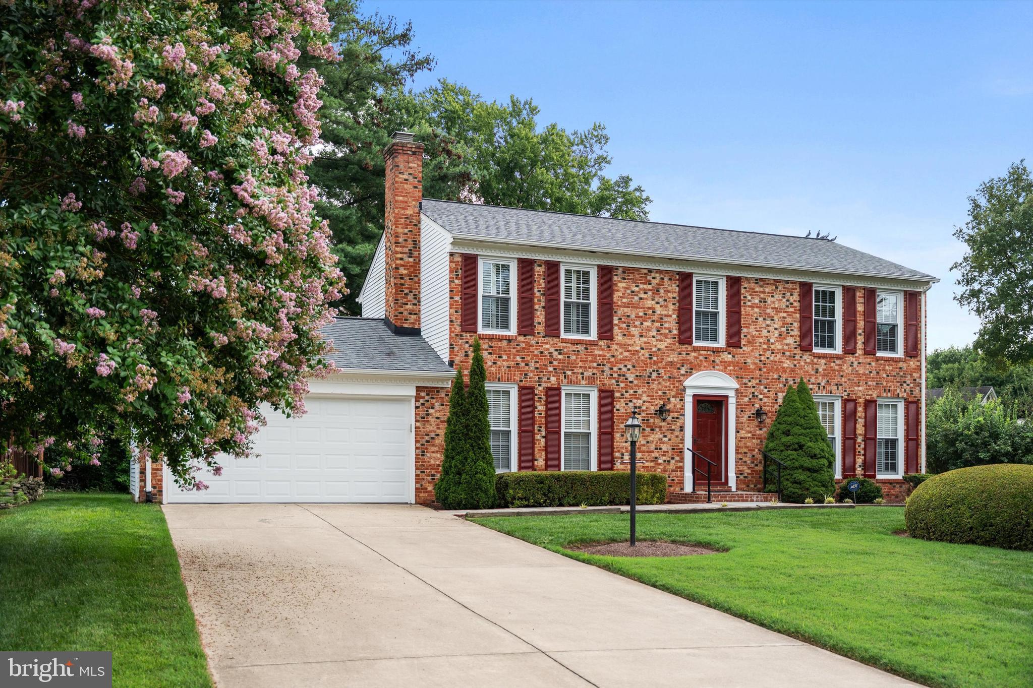 6003 LINCOLNWOOD COURT