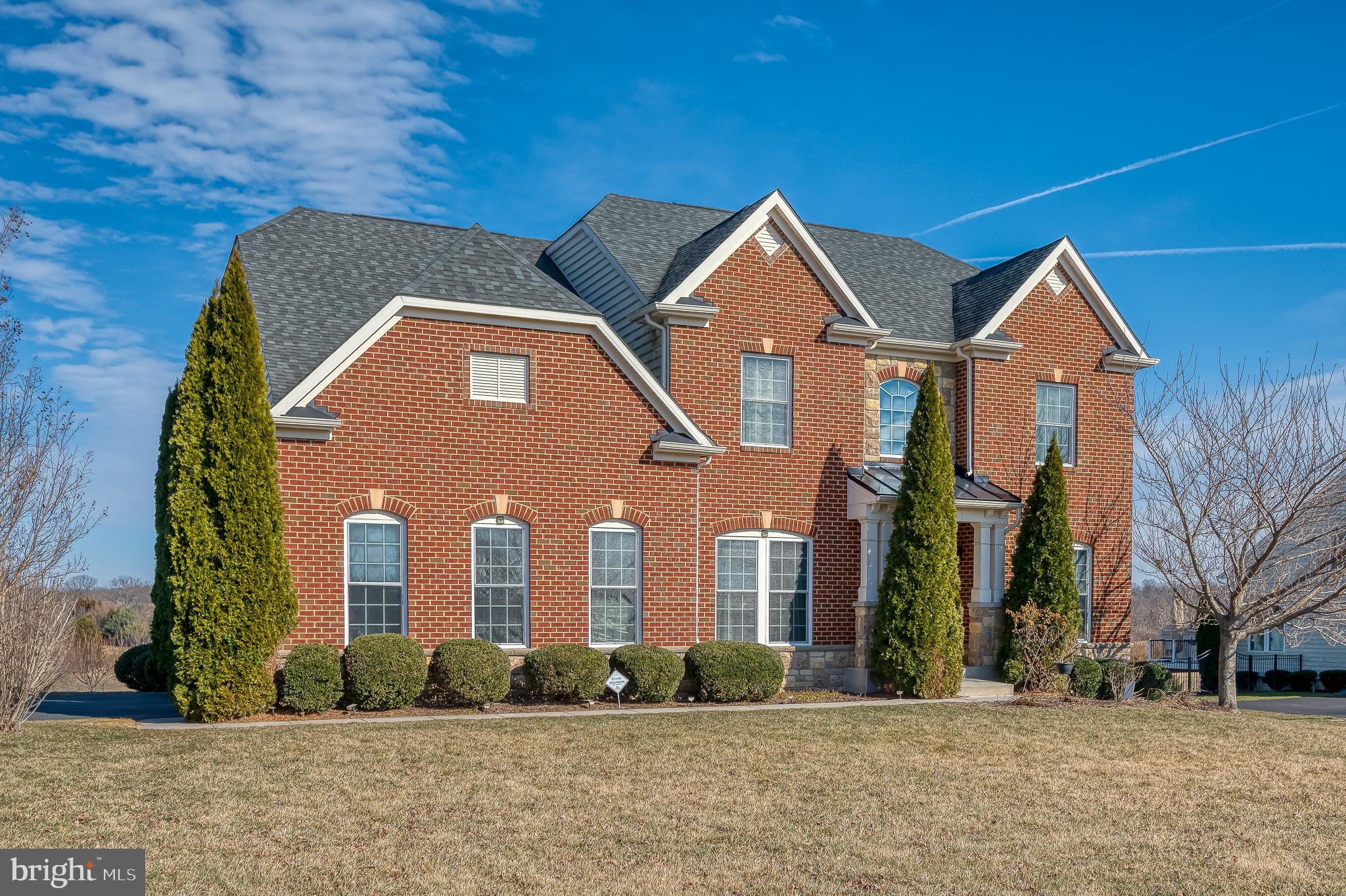 THE WARFIELDS II - Residential