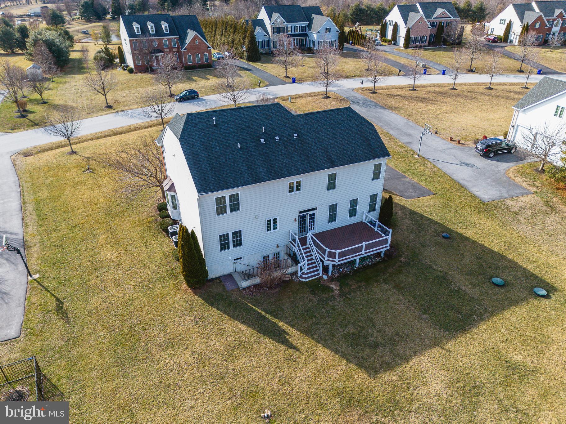 THE WARFIELDS II - Residential