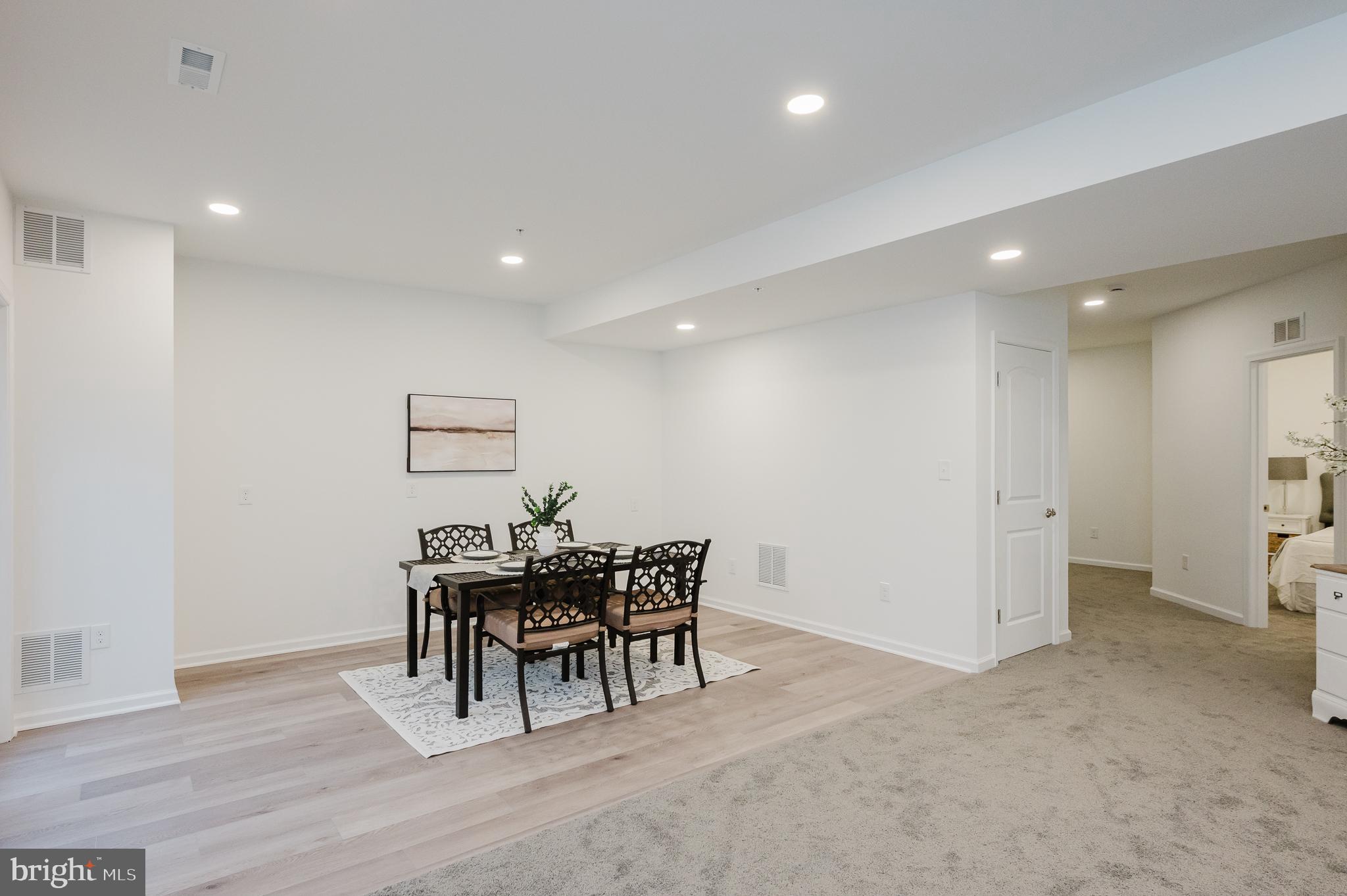 THE WARFIELDS II - Residential