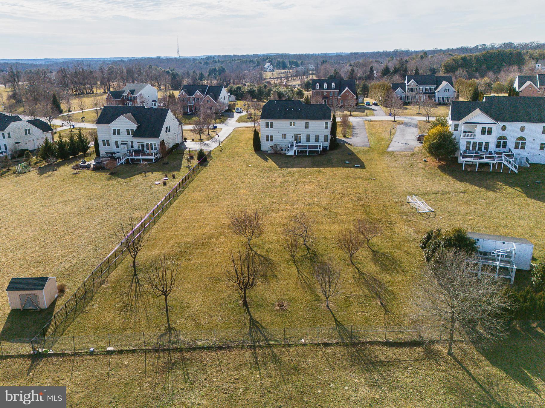 THE WARFIELDS II - Residential