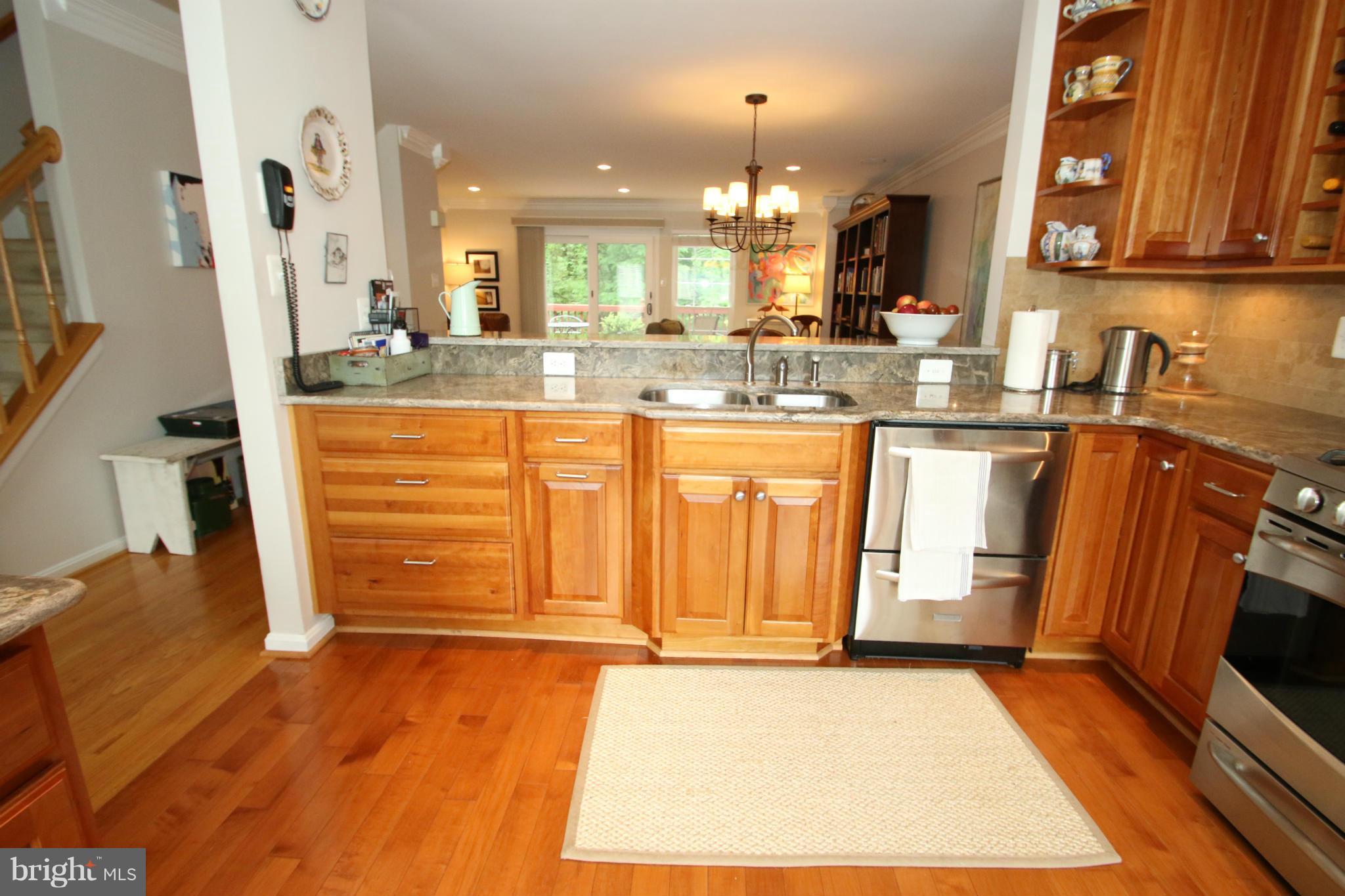 QUAKER HILL - Residential