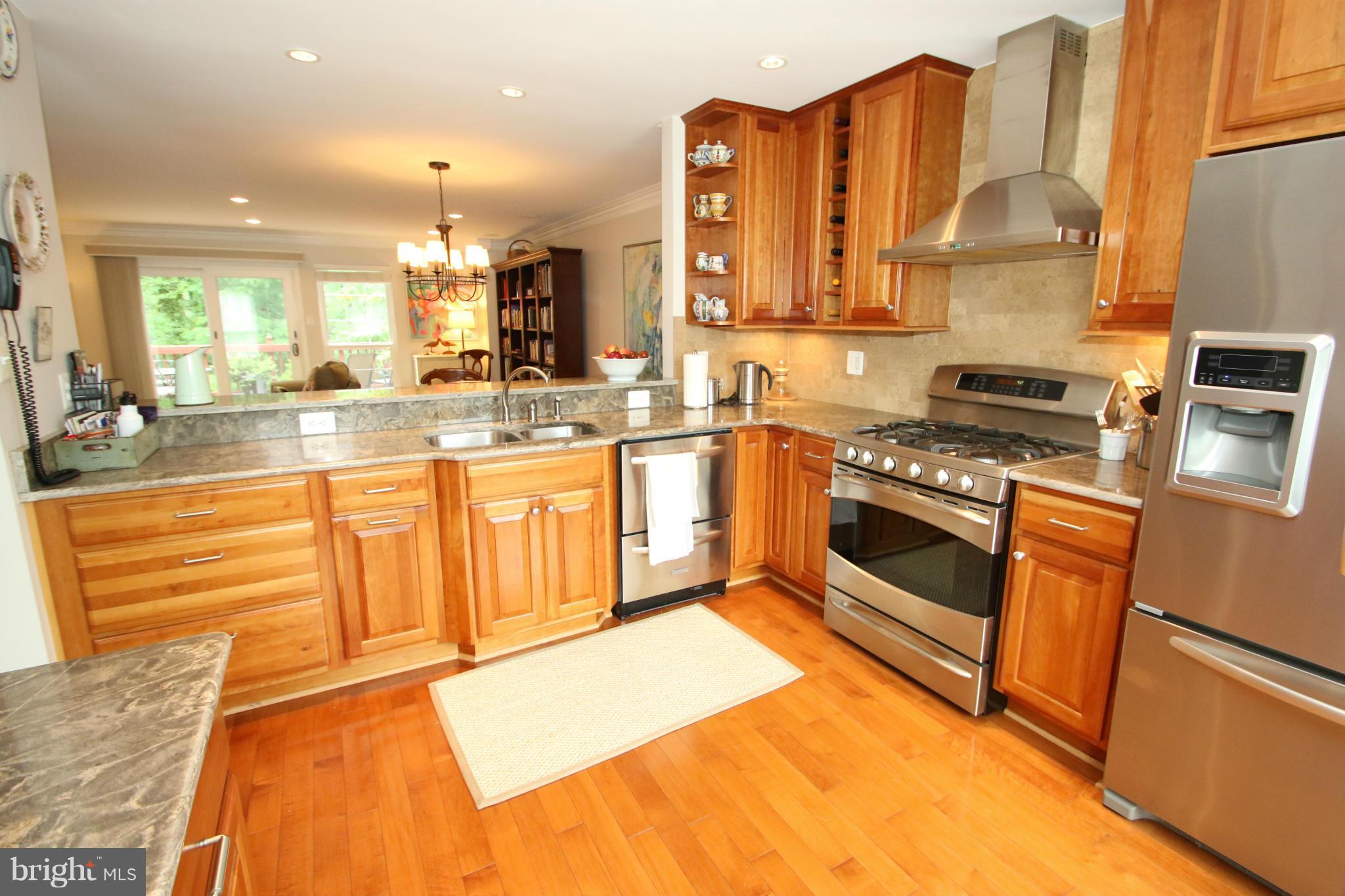 QUAKER HILL - Residential