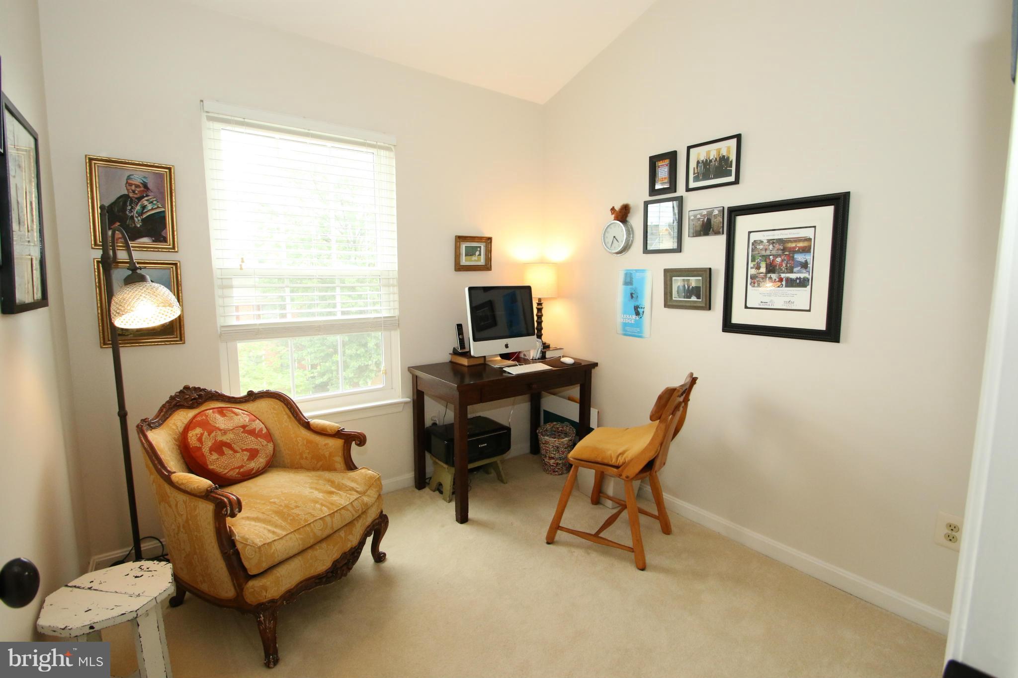 QUAKER HILL - Residential