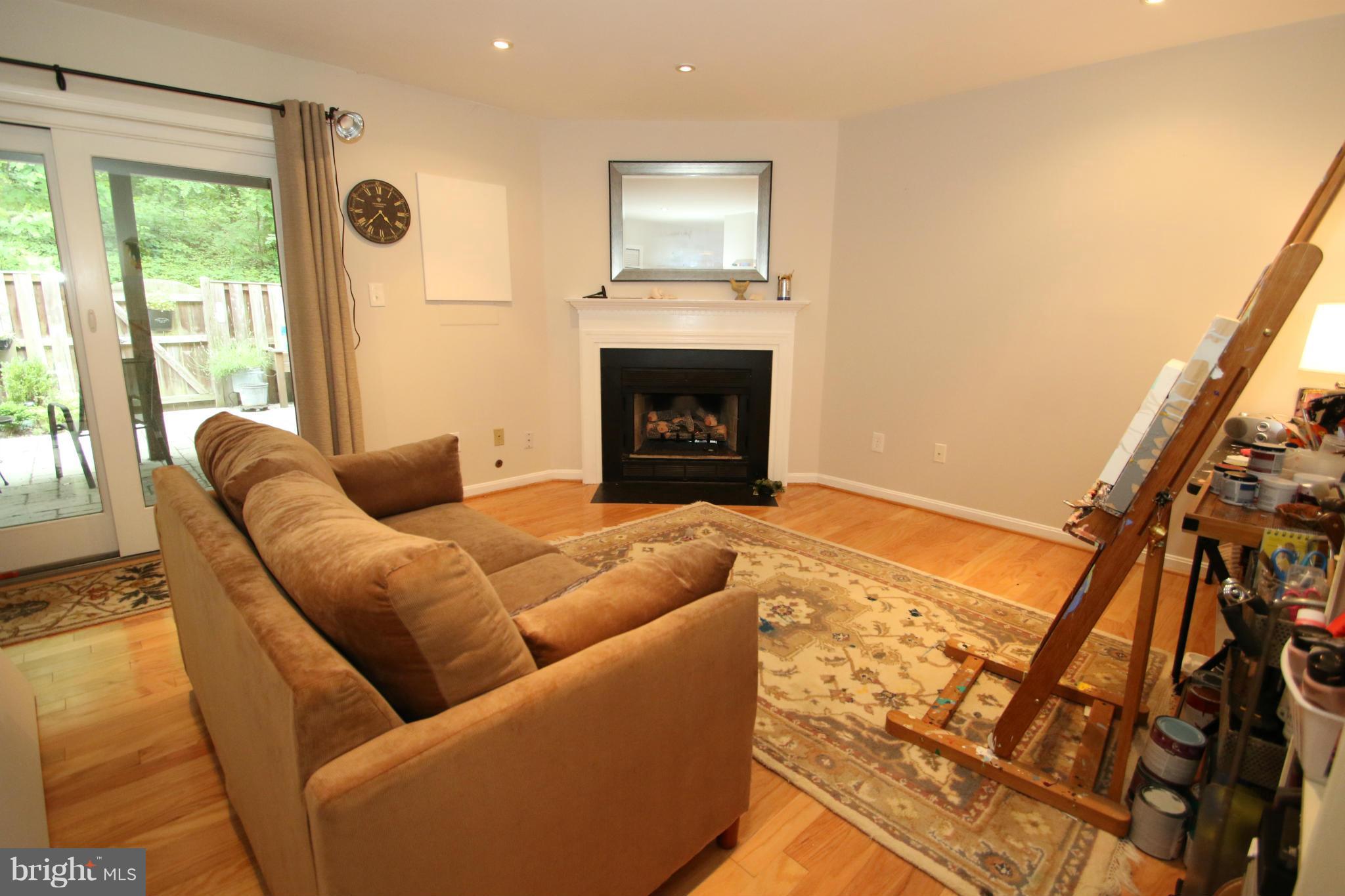 QUAKER HILL - Residential