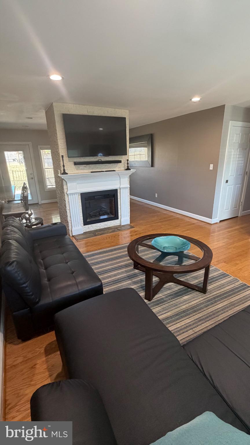 MONTICELLO FOREST - Residential Lease