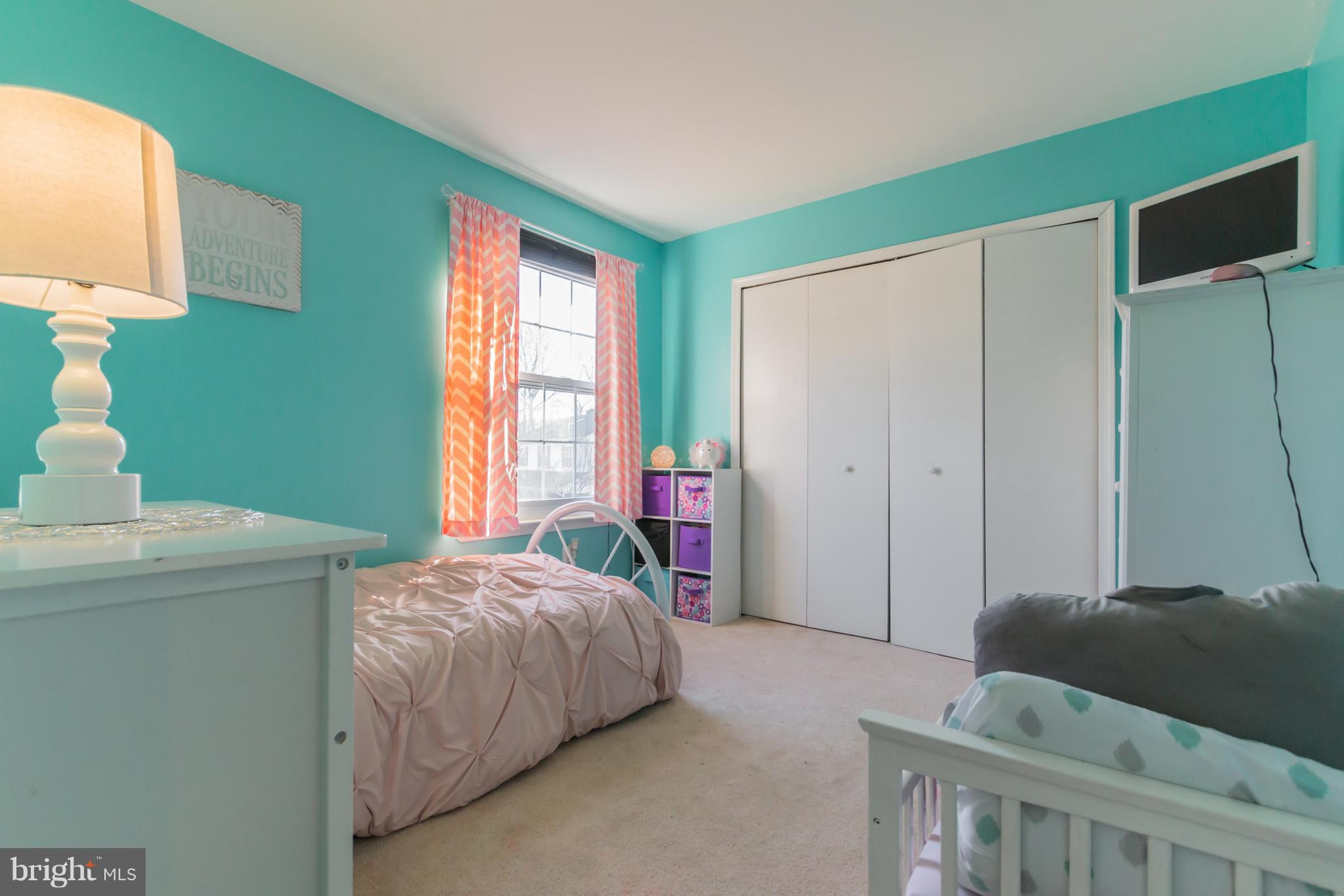 FOX CHASE - Residential