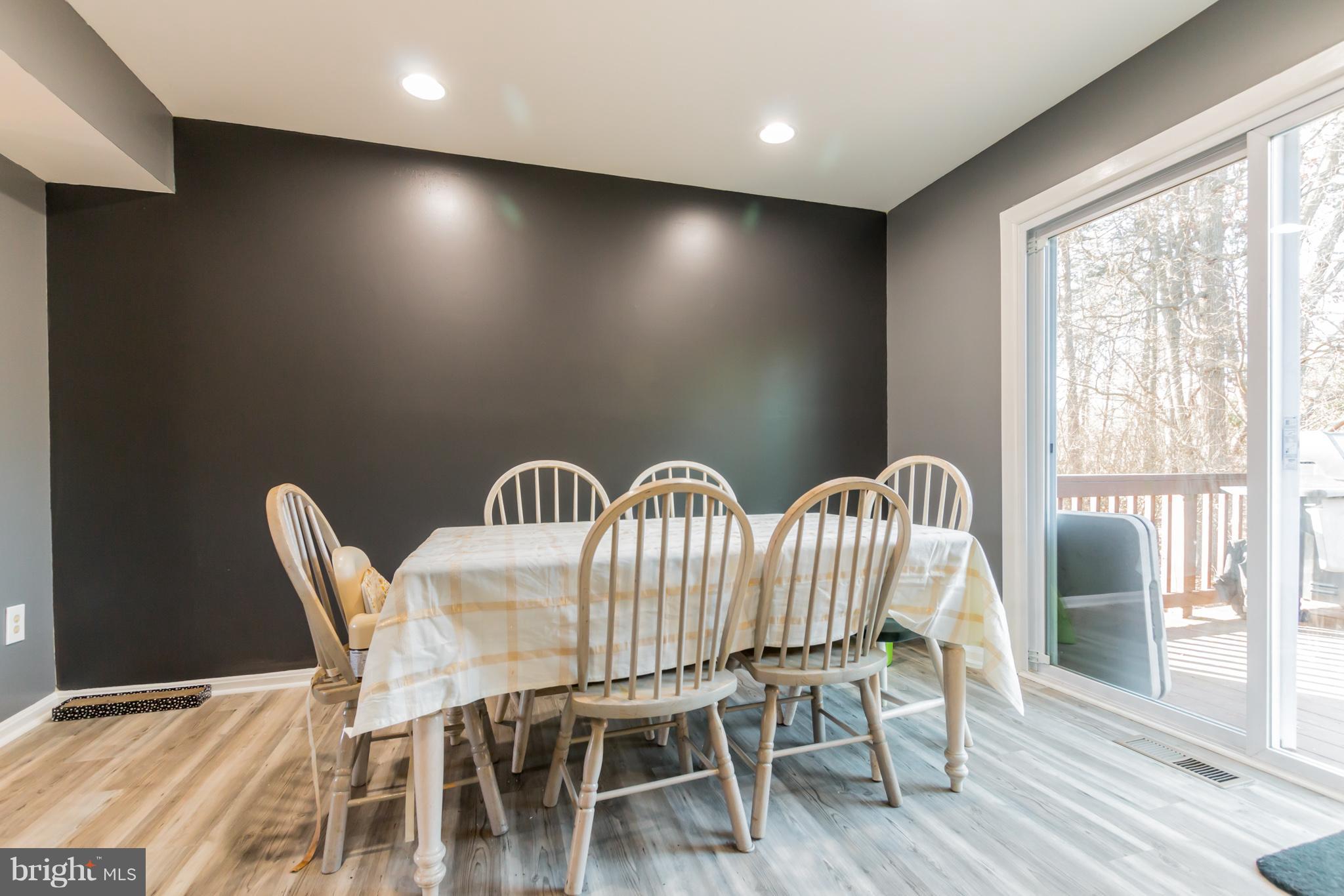 FOX CHASE - Residential