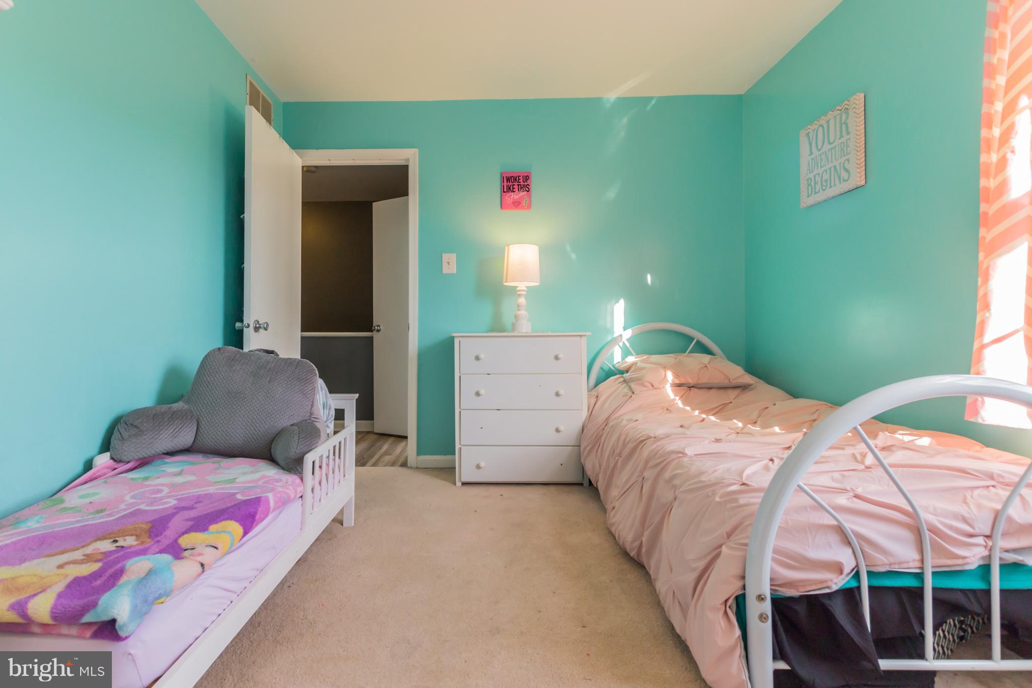 FOX CHASE - Residential