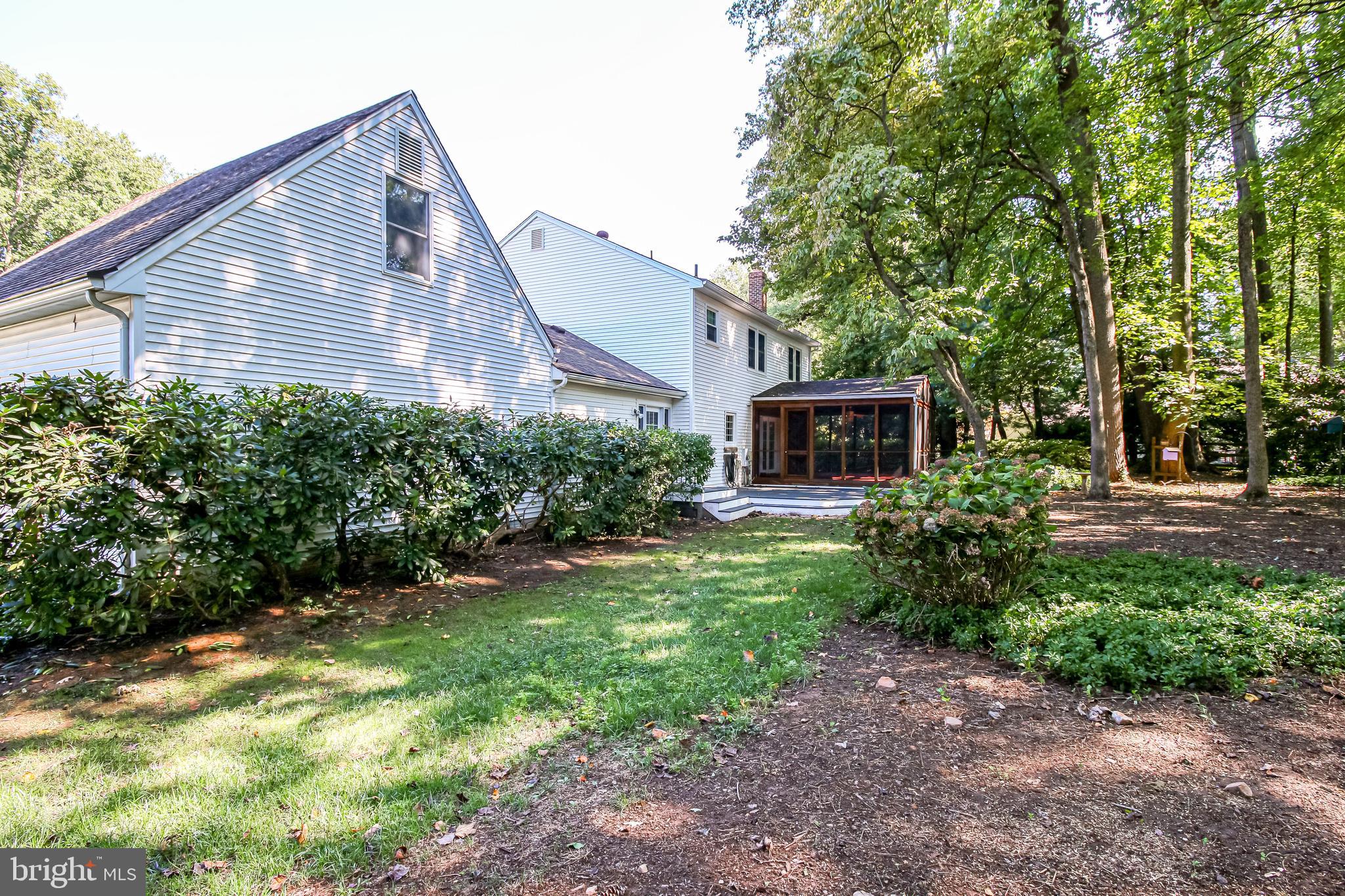 BURKE CENTRE - Residential