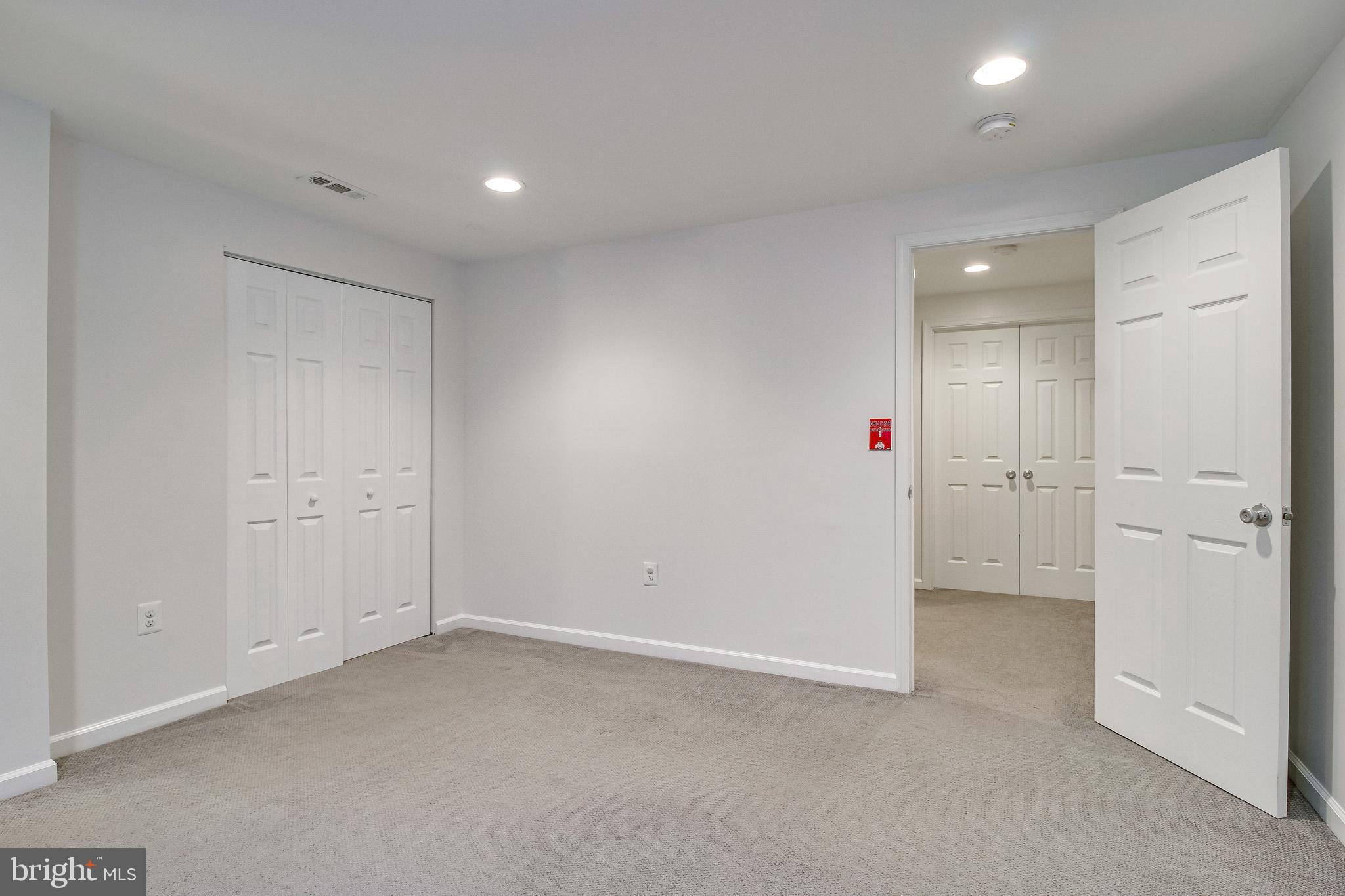 BURKE CENTRE - Residential