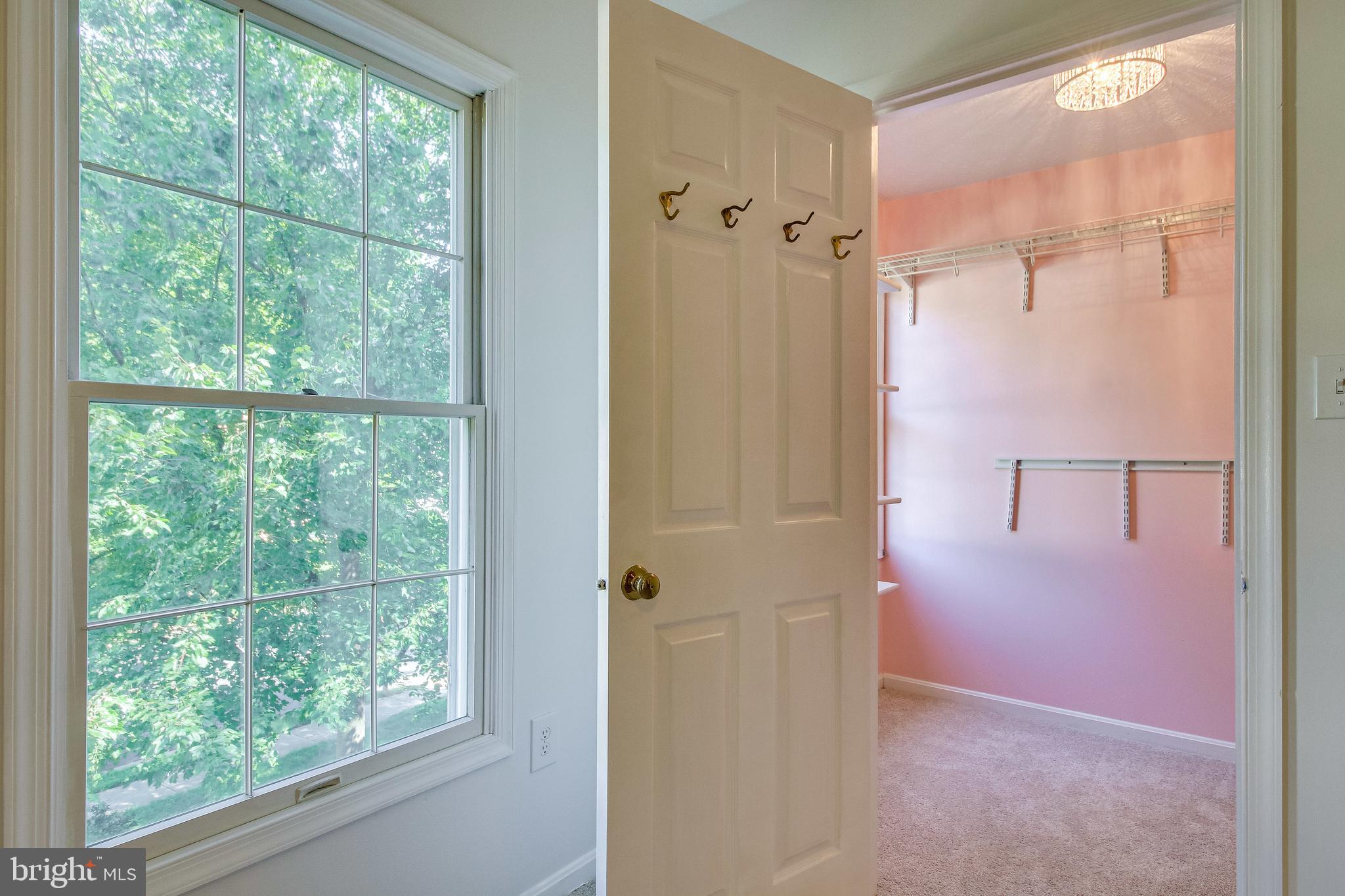 BURKE CENTRE - Residential