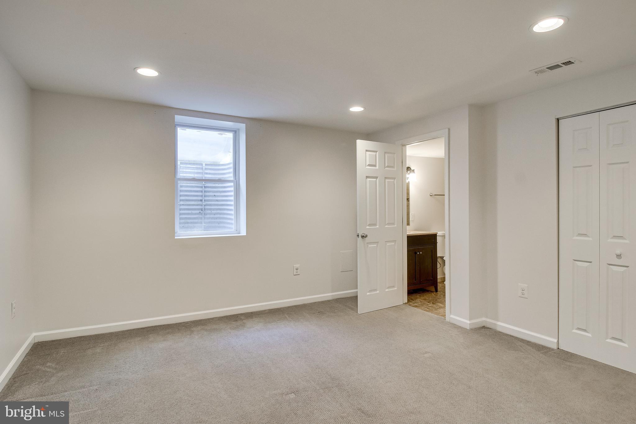 BURKE CENTRE - Residential