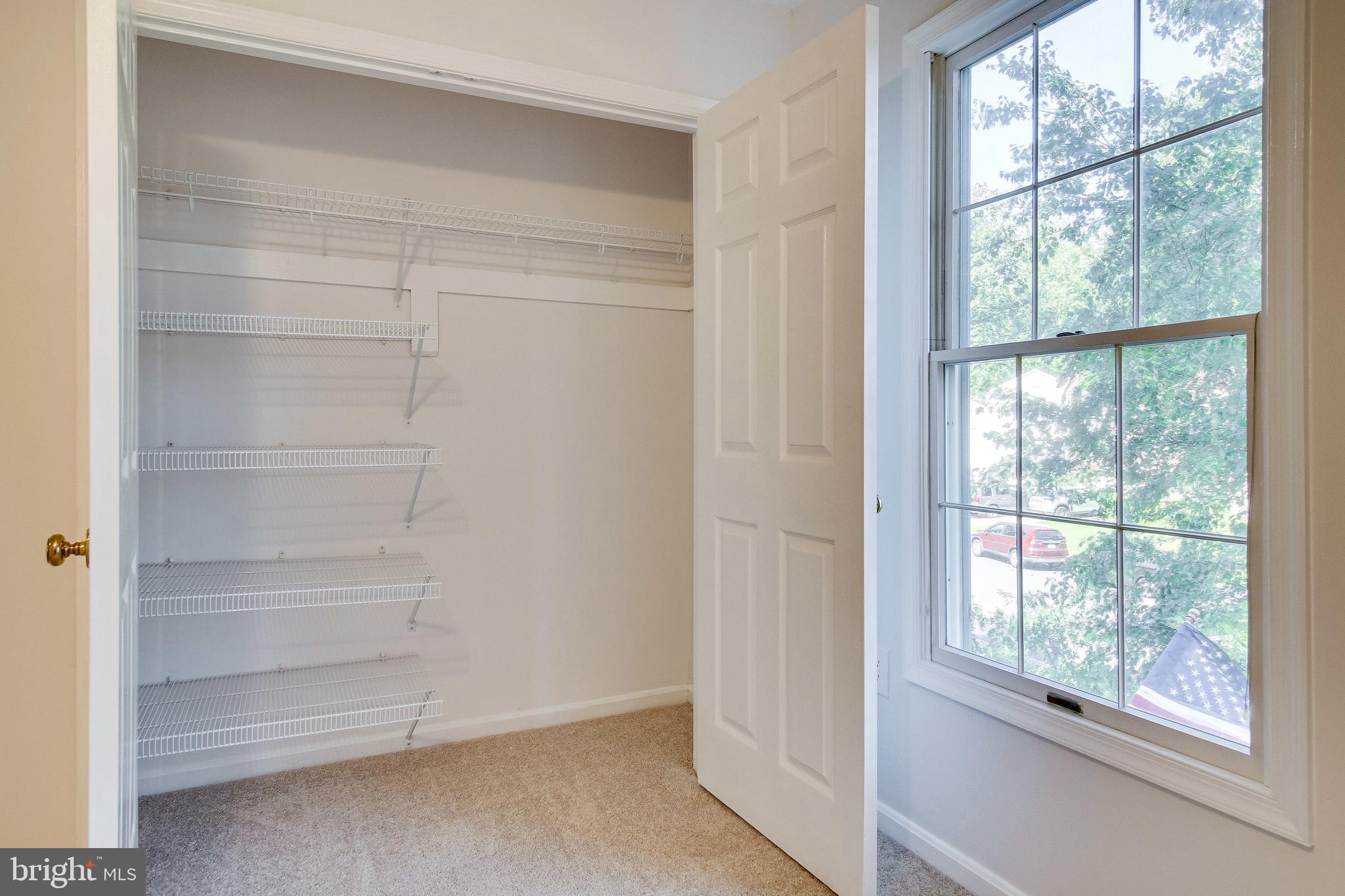 BURKE CENTRE - Residential