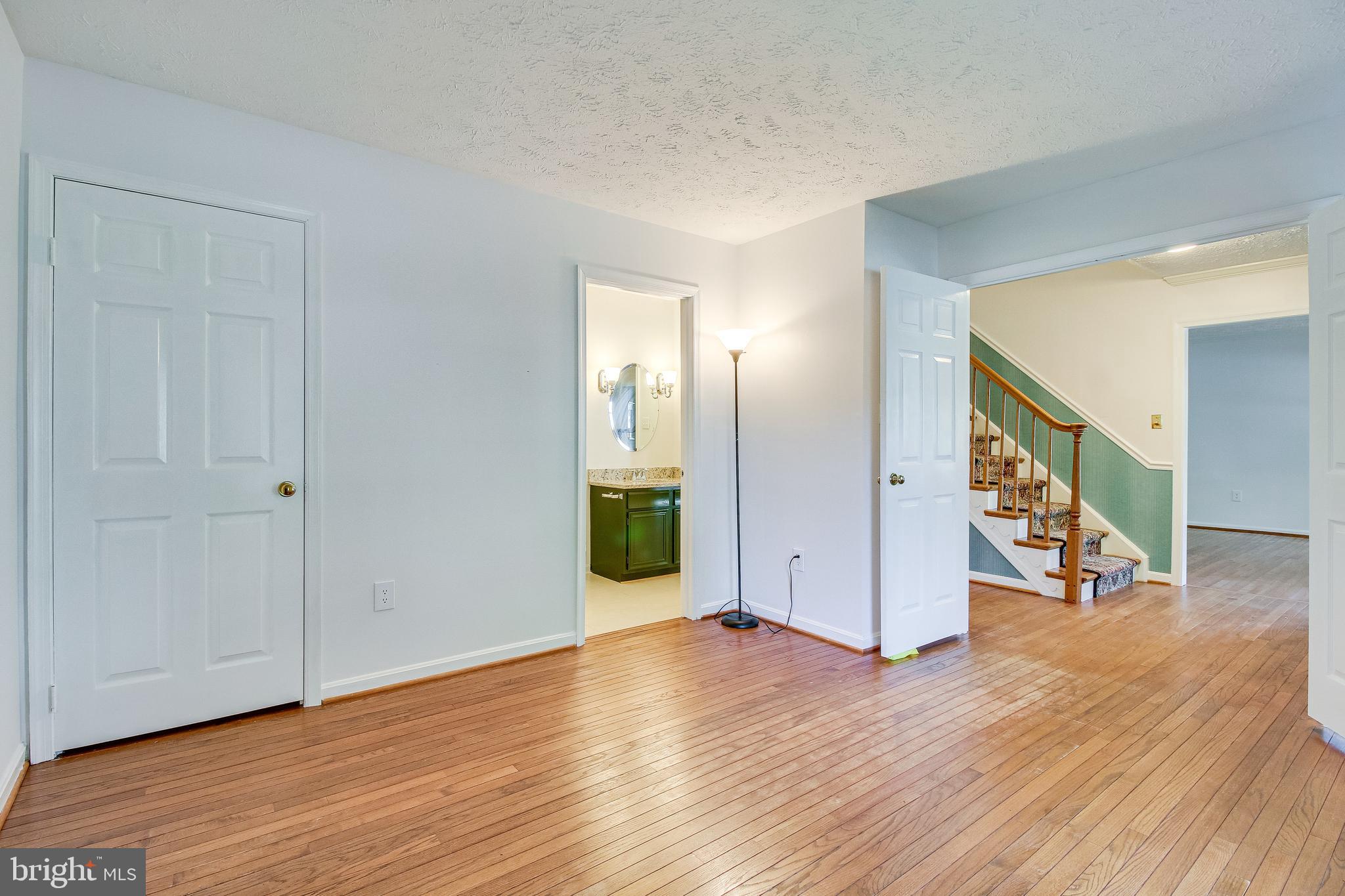 BURKE CENTRE - Residential