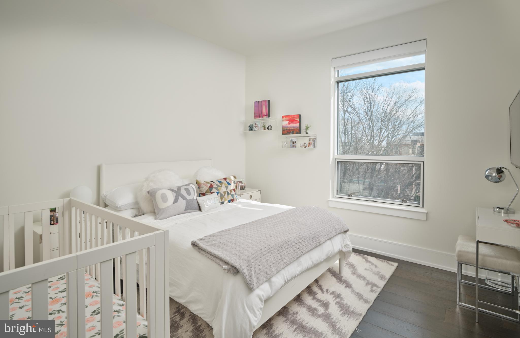 SOCIETY HILL - Residential