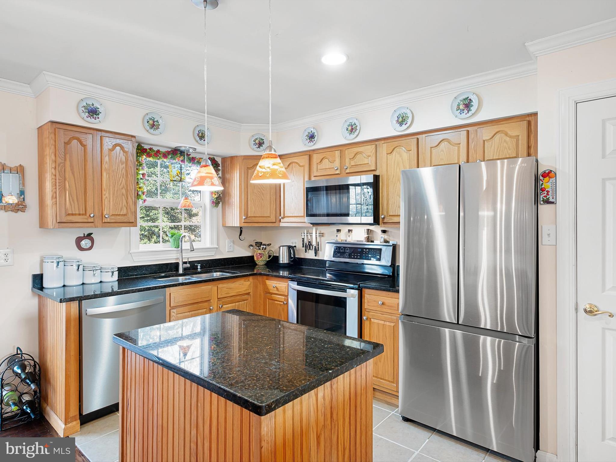 CHESAPEAKE ISLE - Residential