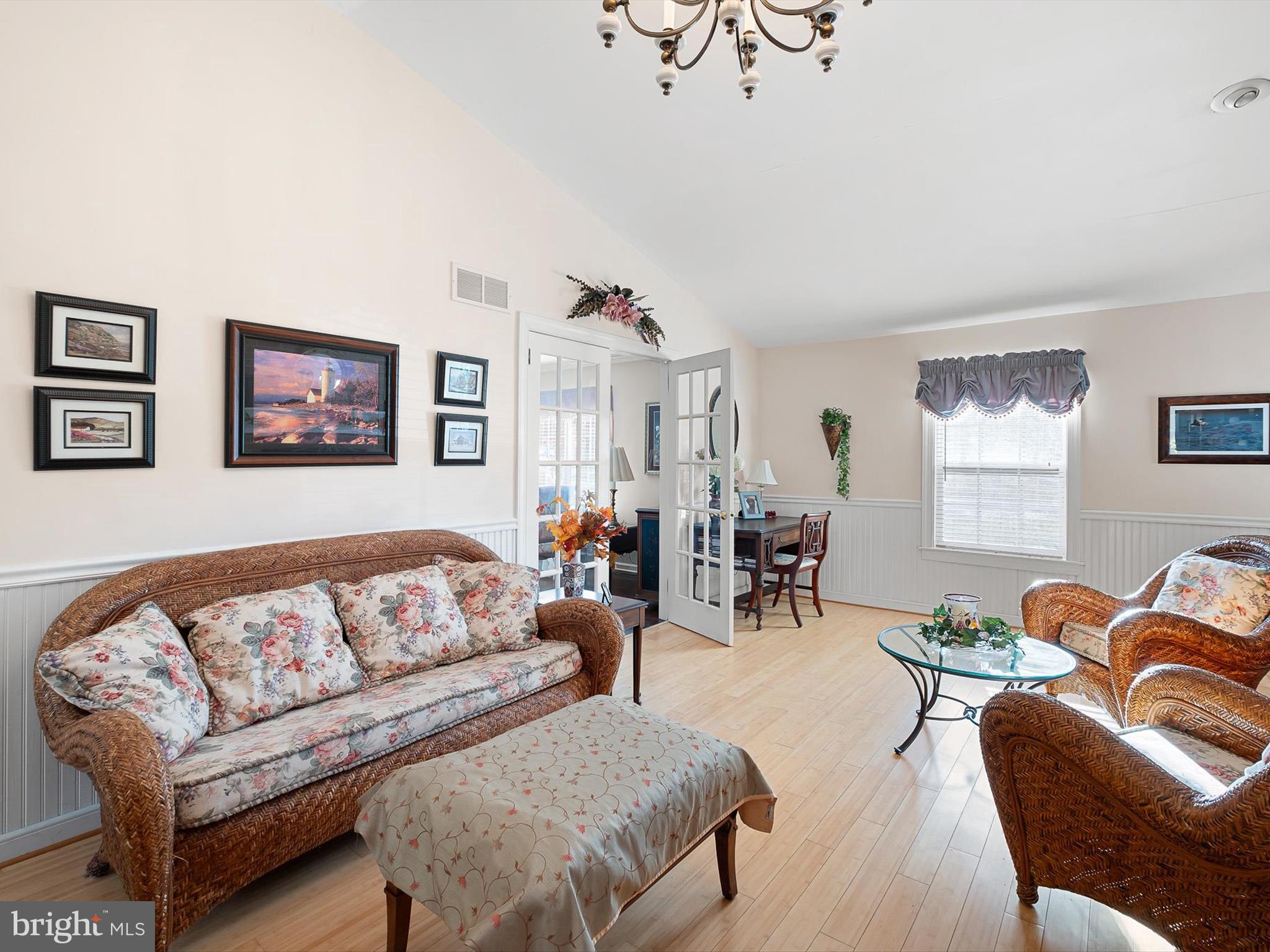 CHESAPEAKE ISLE - Residential