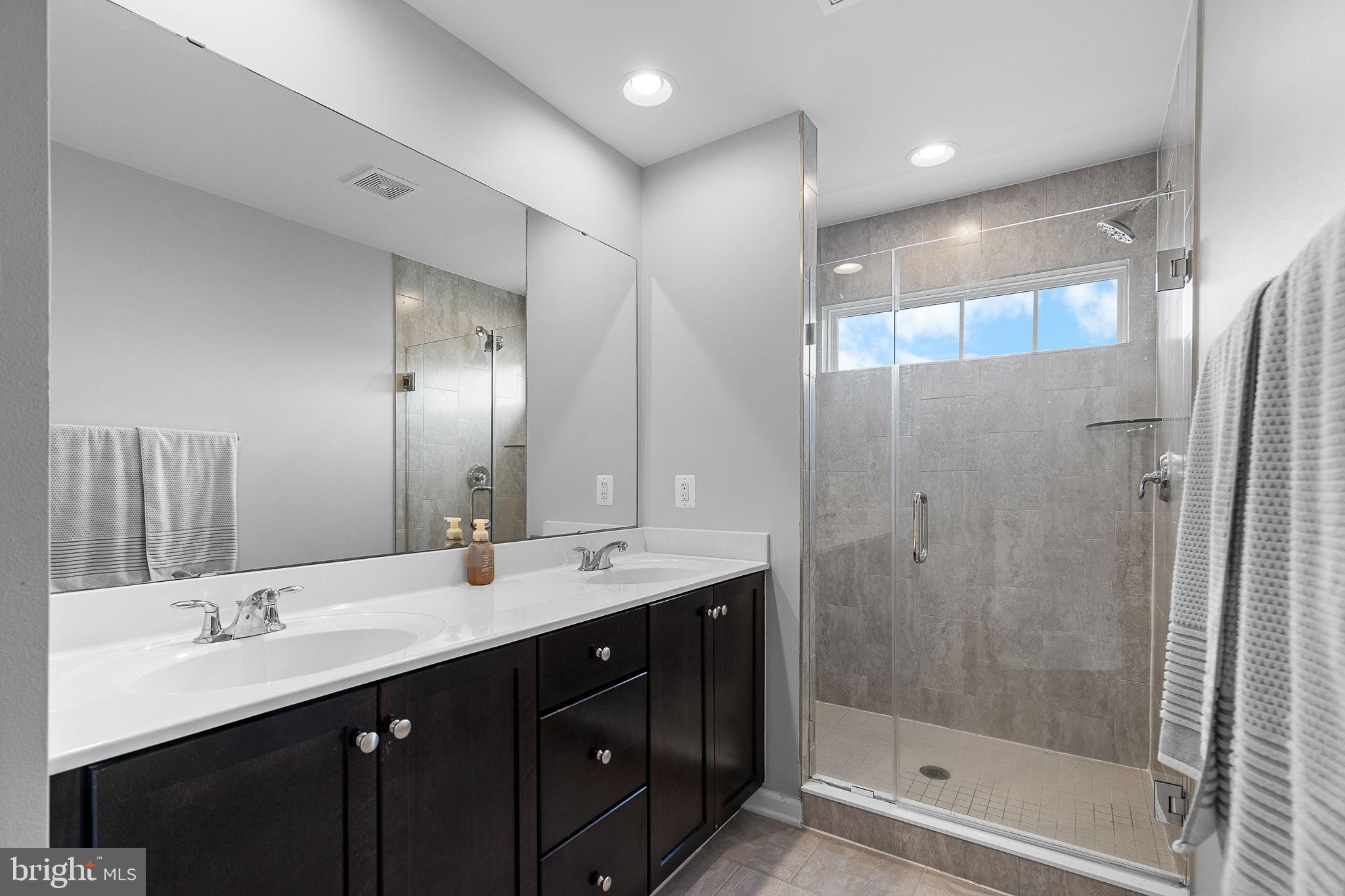 EMBREY MILL - Residential