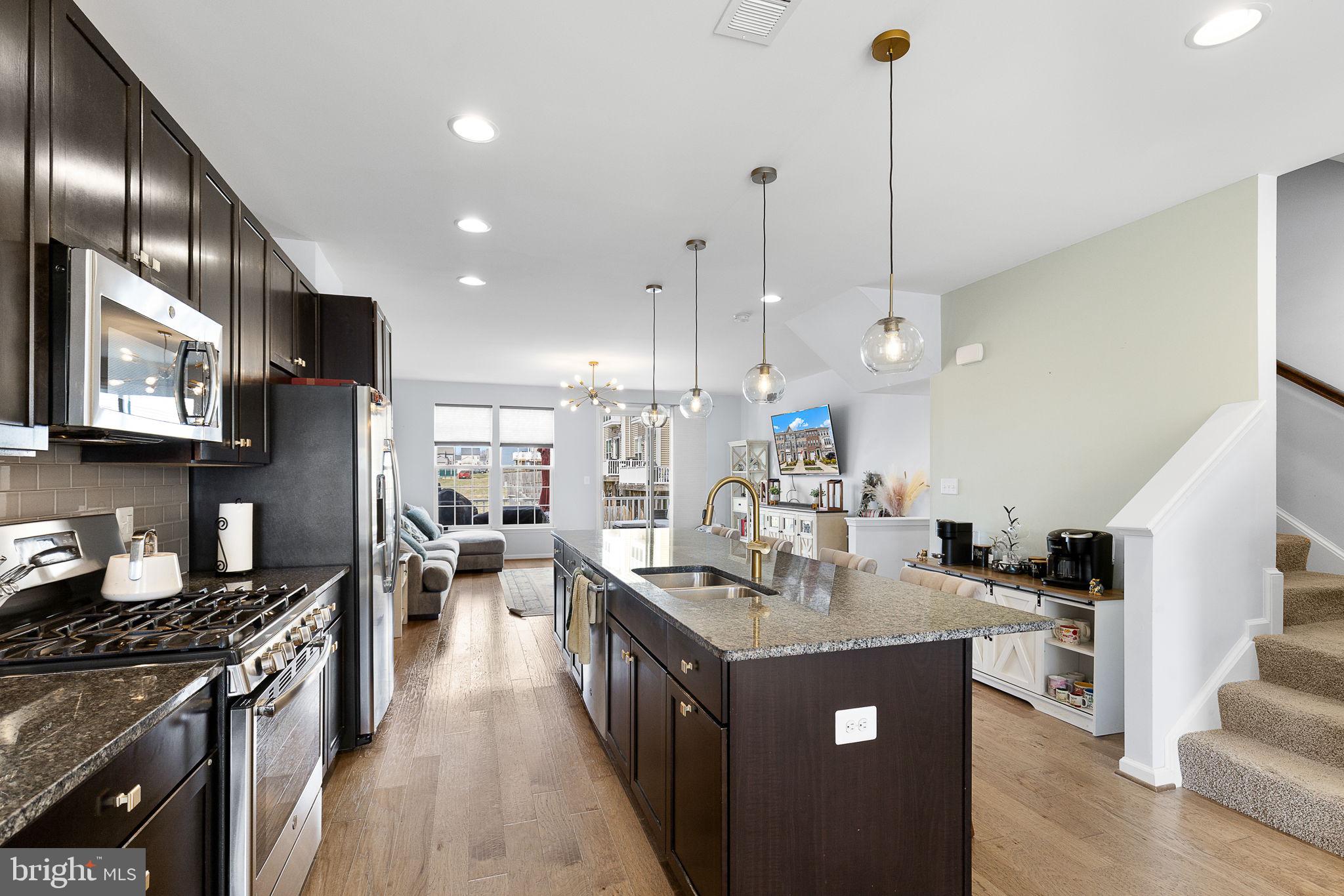 EMBREY MILL - Residential