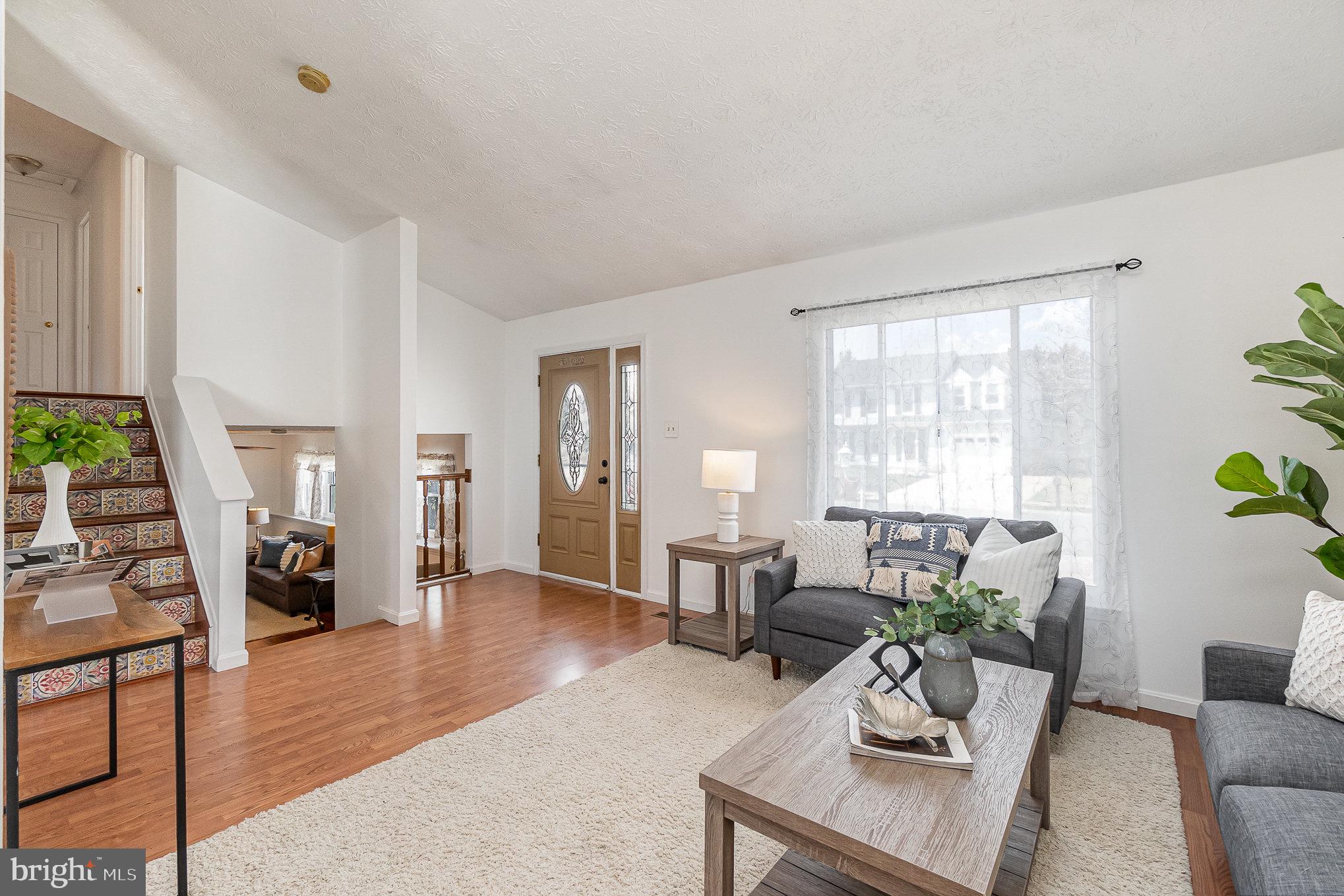 910 COBURN COURT