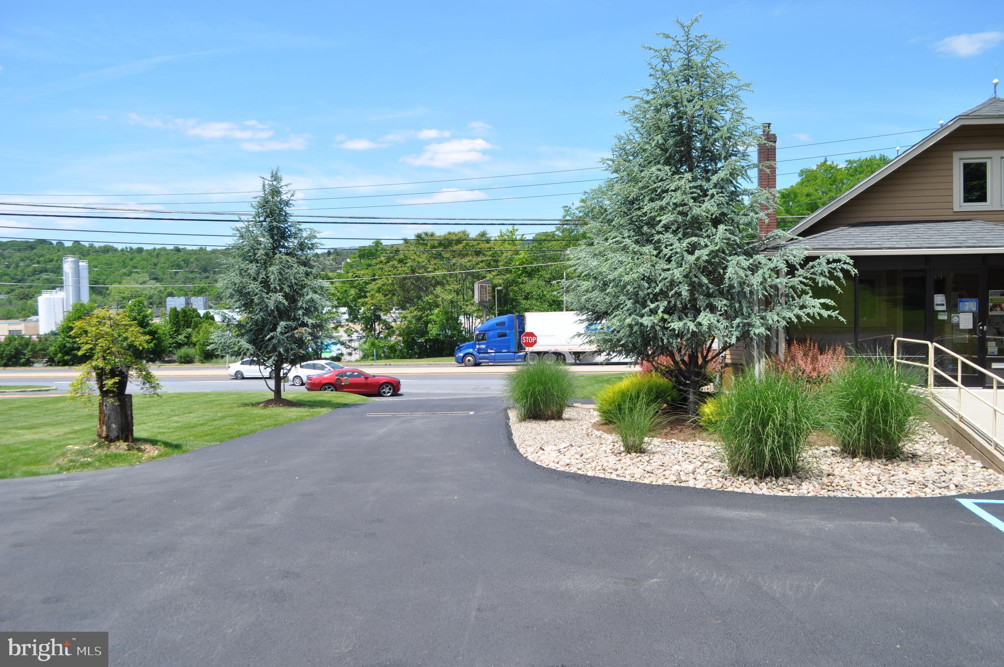 SCHUYLKILL HAVEN - Commercial Lease