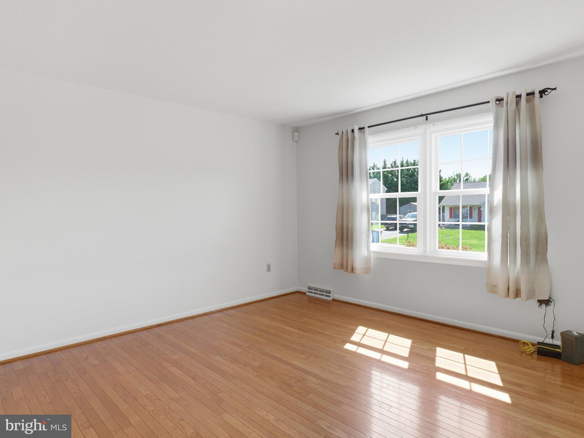 23 WHITTIER HEIGHTS