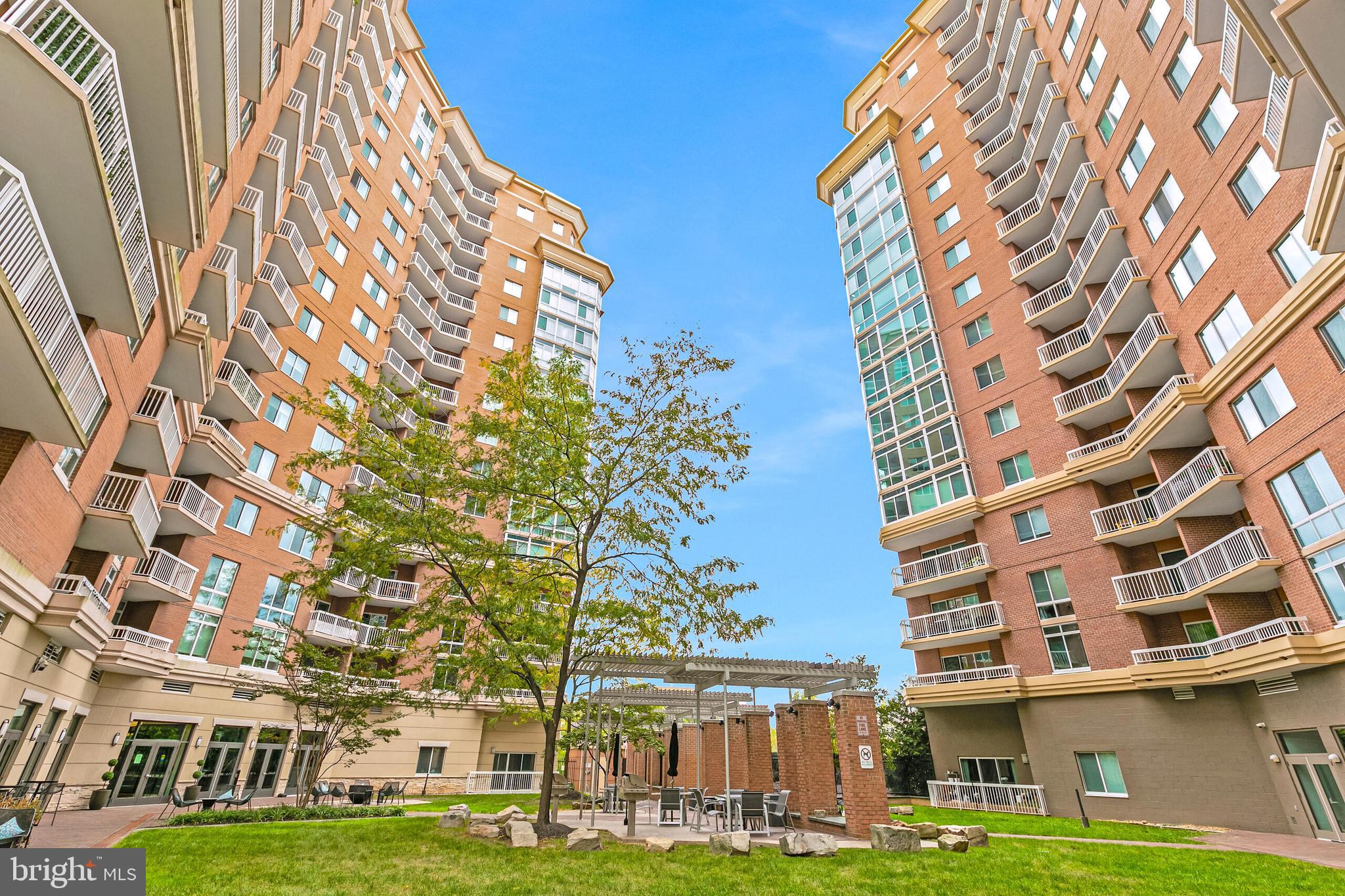 NORTHAMPTON PLACE - Residential Lease