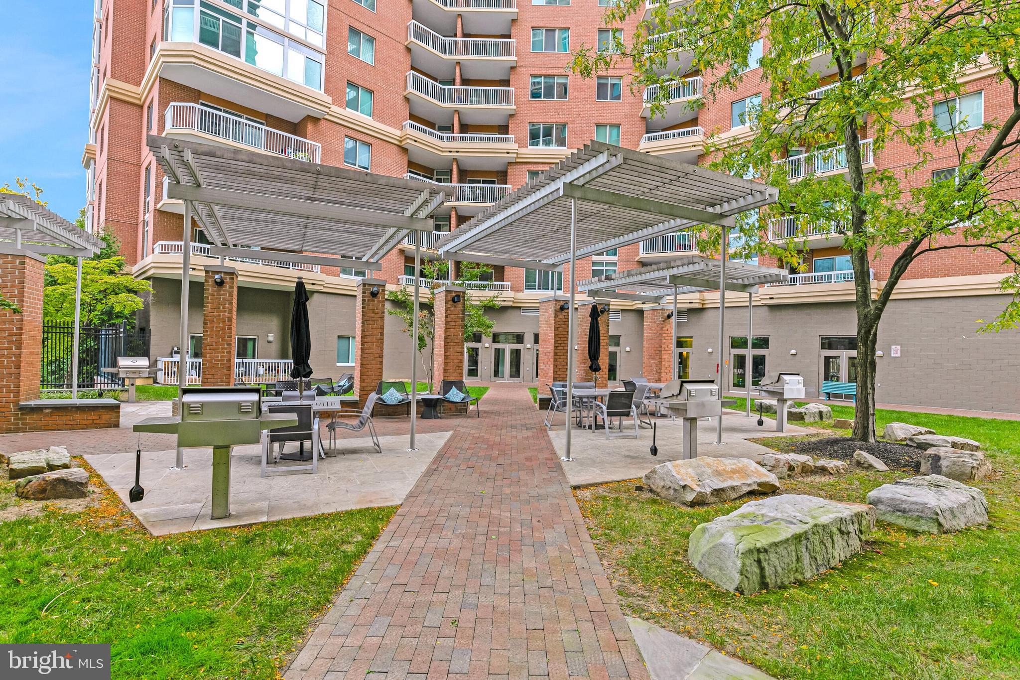 NORTHAMPTON PLACE - Residential Lease