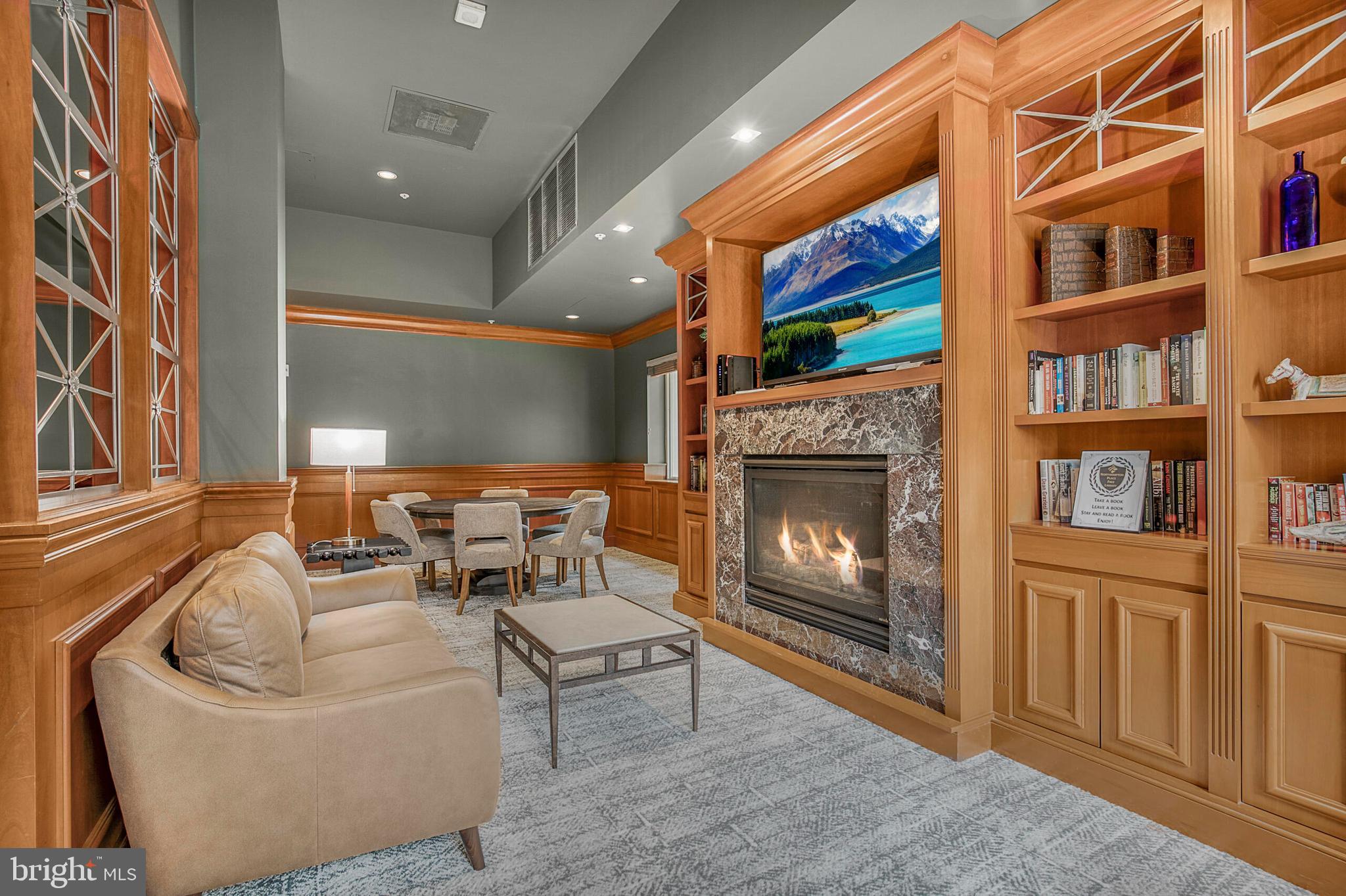 NORTHAMPTON PLACE - Residential Lease