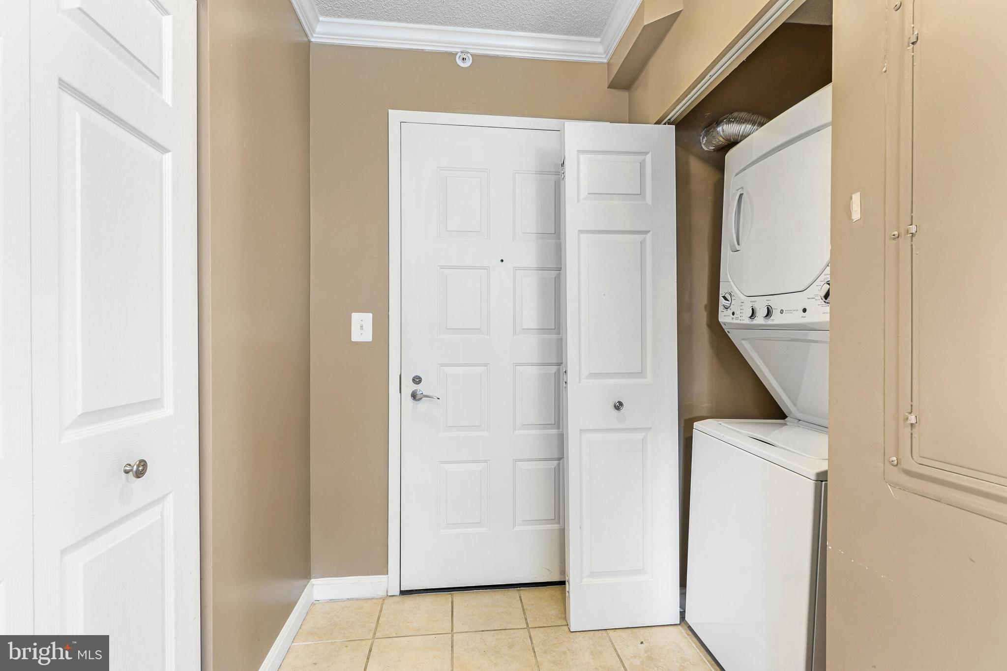 NORTHAMPTON PLACE - Residential Lease