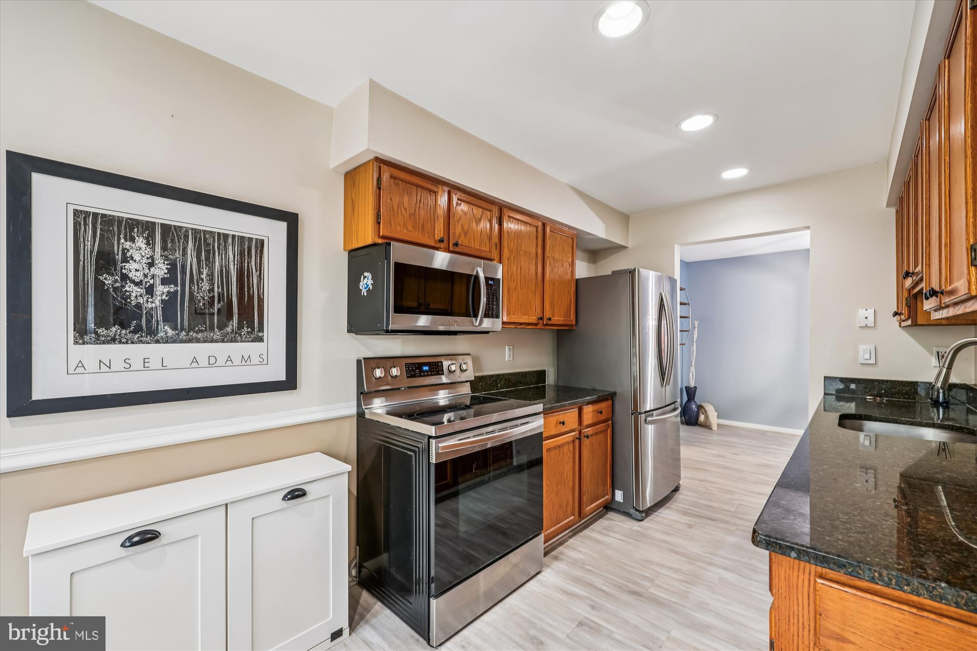 HOMELAND VILLAGE - Residential