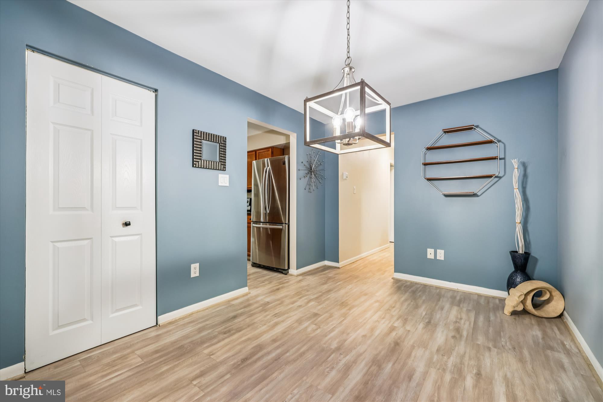 HOMELAND VILLAGE - Residential