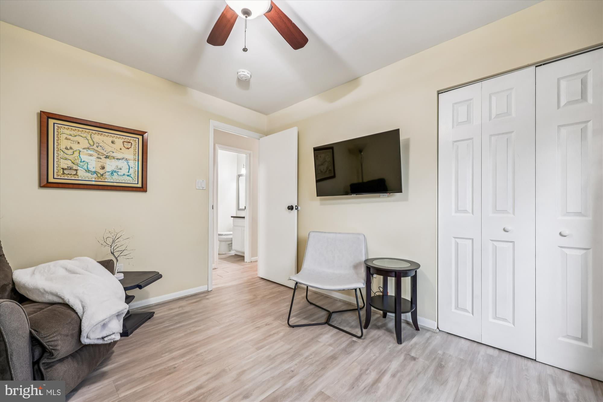 HOMELAND VILLAGE - Residential