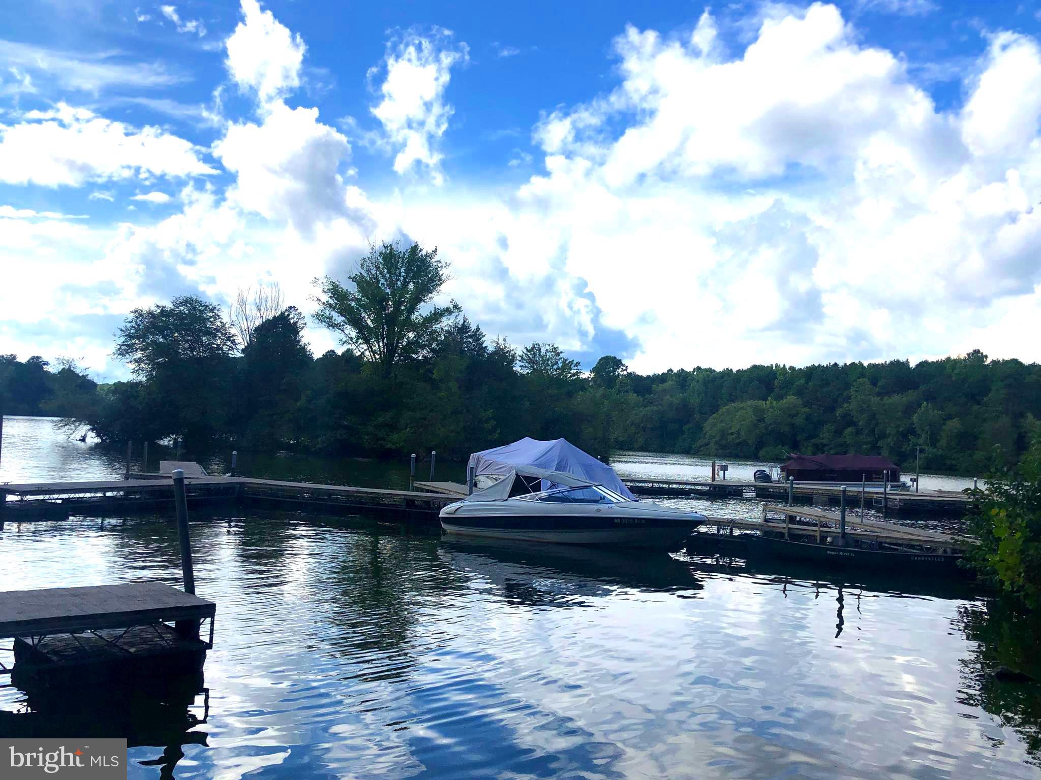 KELLYS LANDING - Land