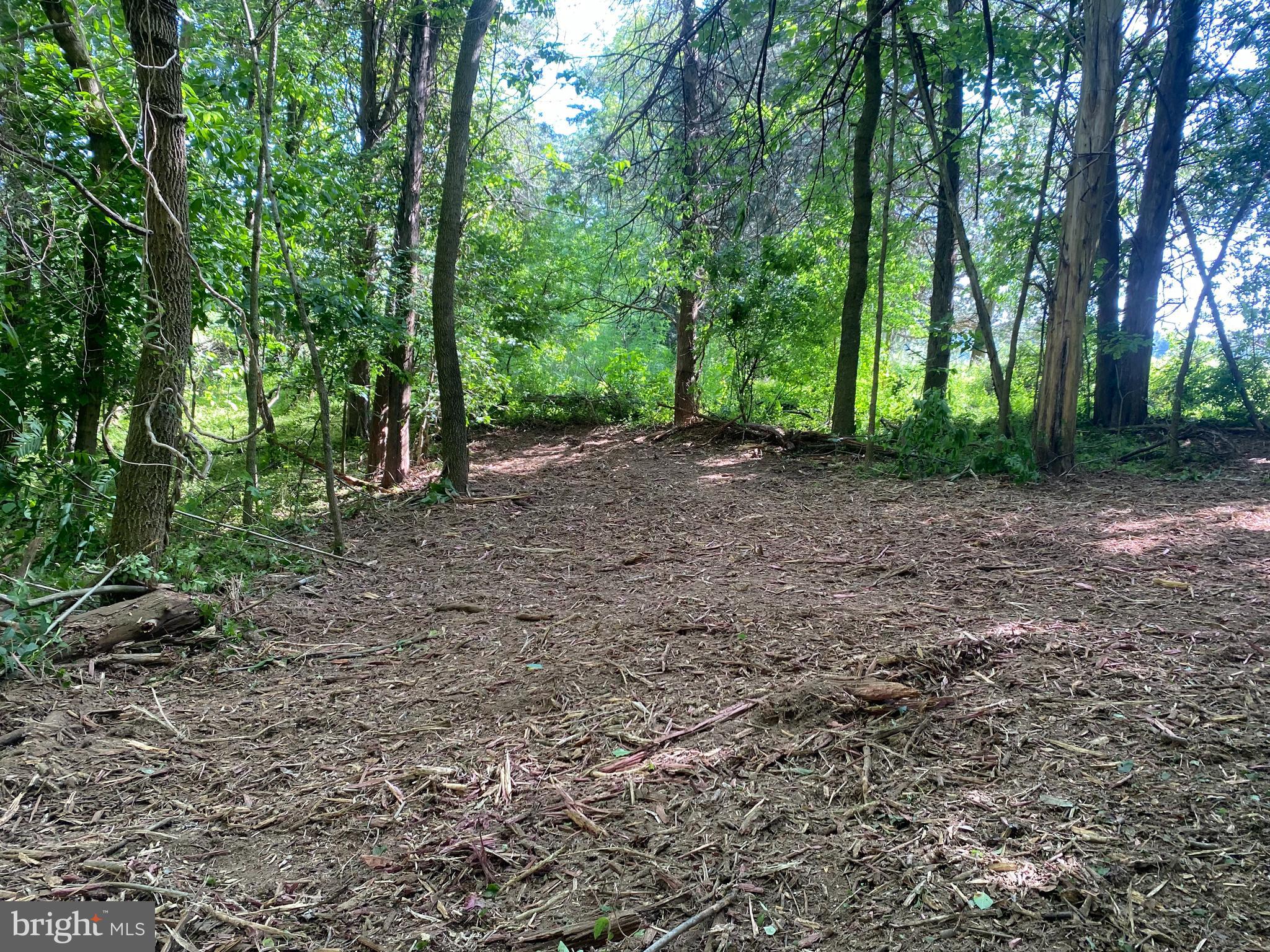 KELLYS LANDING - Land