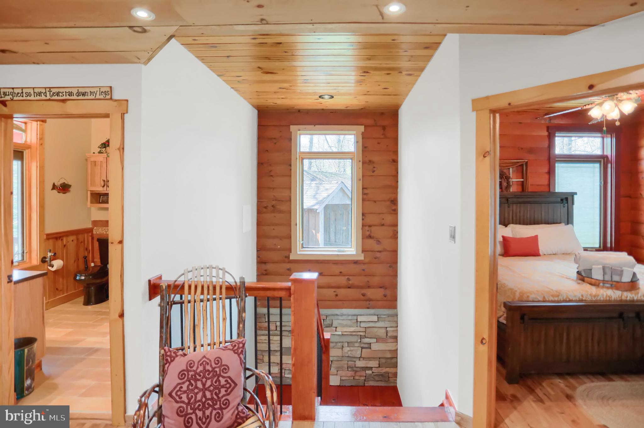 17526 COUNTRY COTTAGE LANE