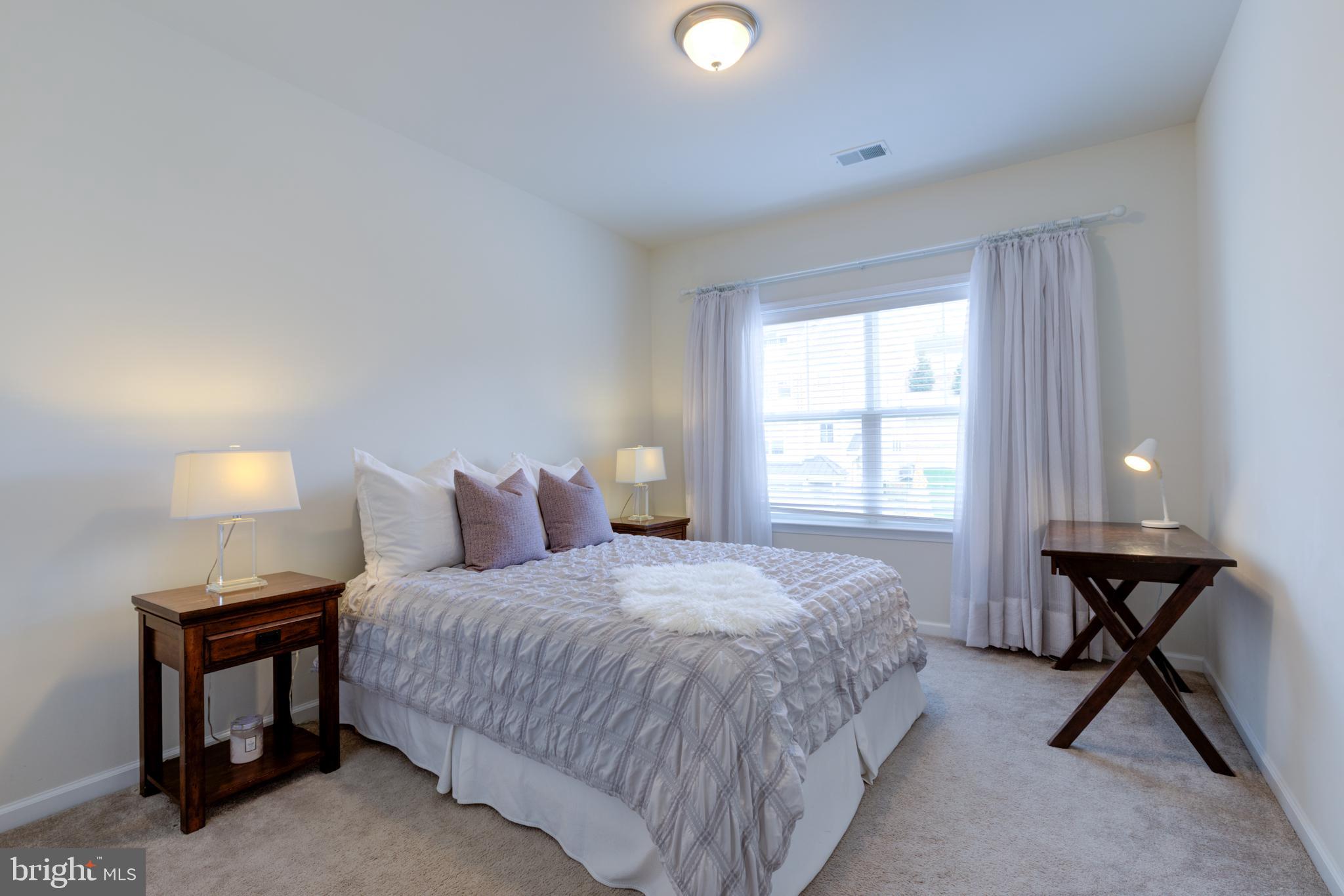 GARNET RESERVE - Residential