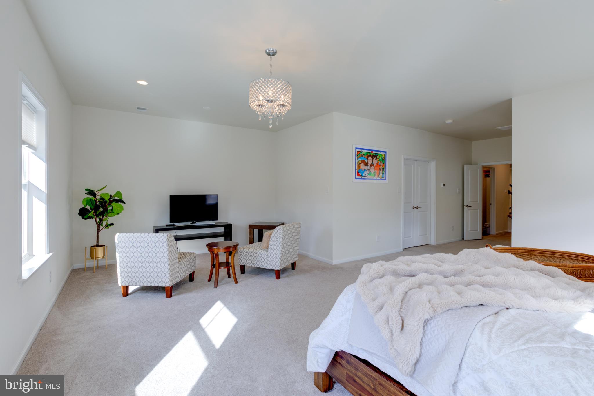 GARNET RESERVE - Residential